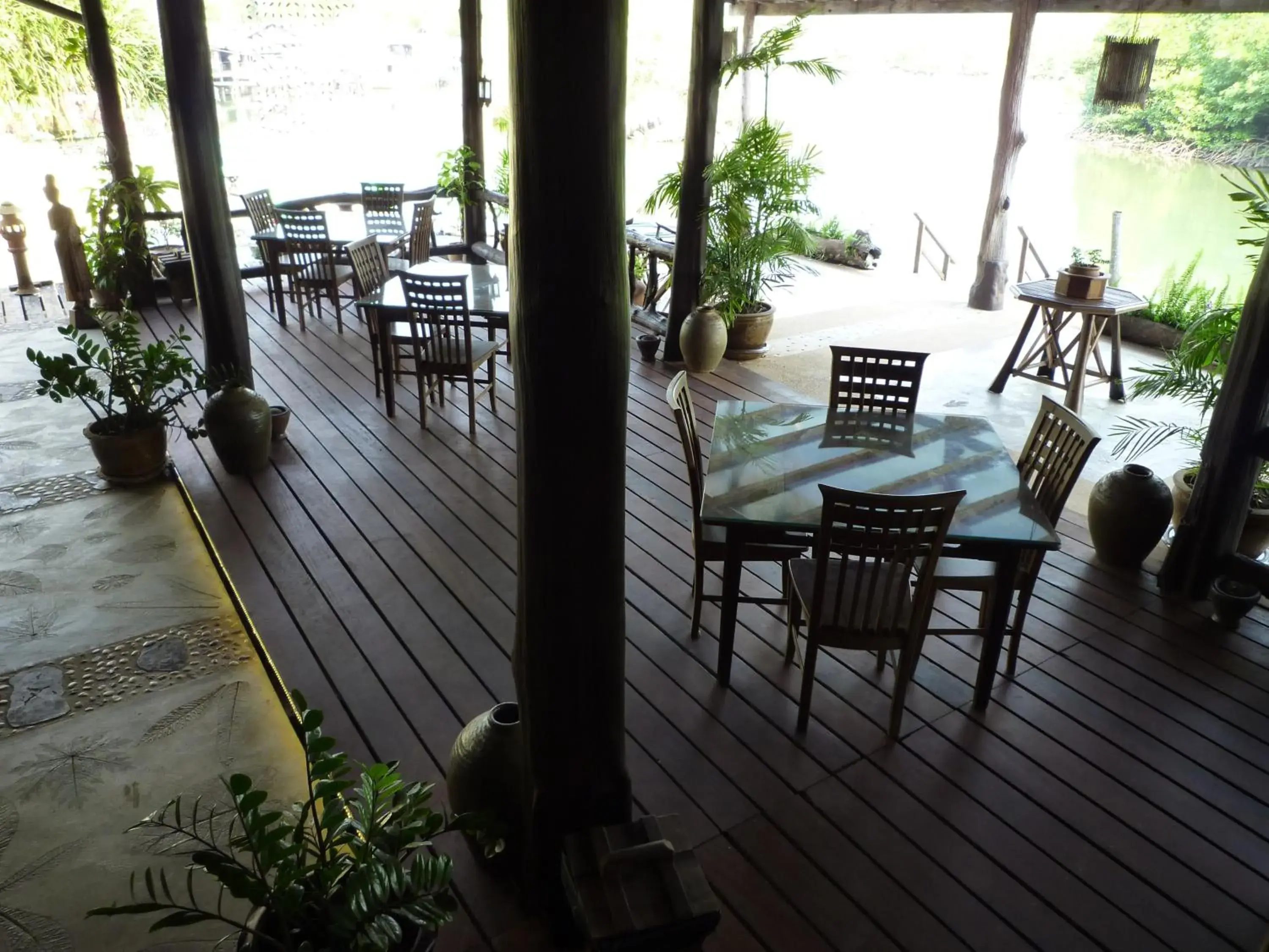 Restaurant/places to eat in The Mangrove Hideaway Kohchang Restaurant/places to eat in The Mangrove Hideaway Kohchang