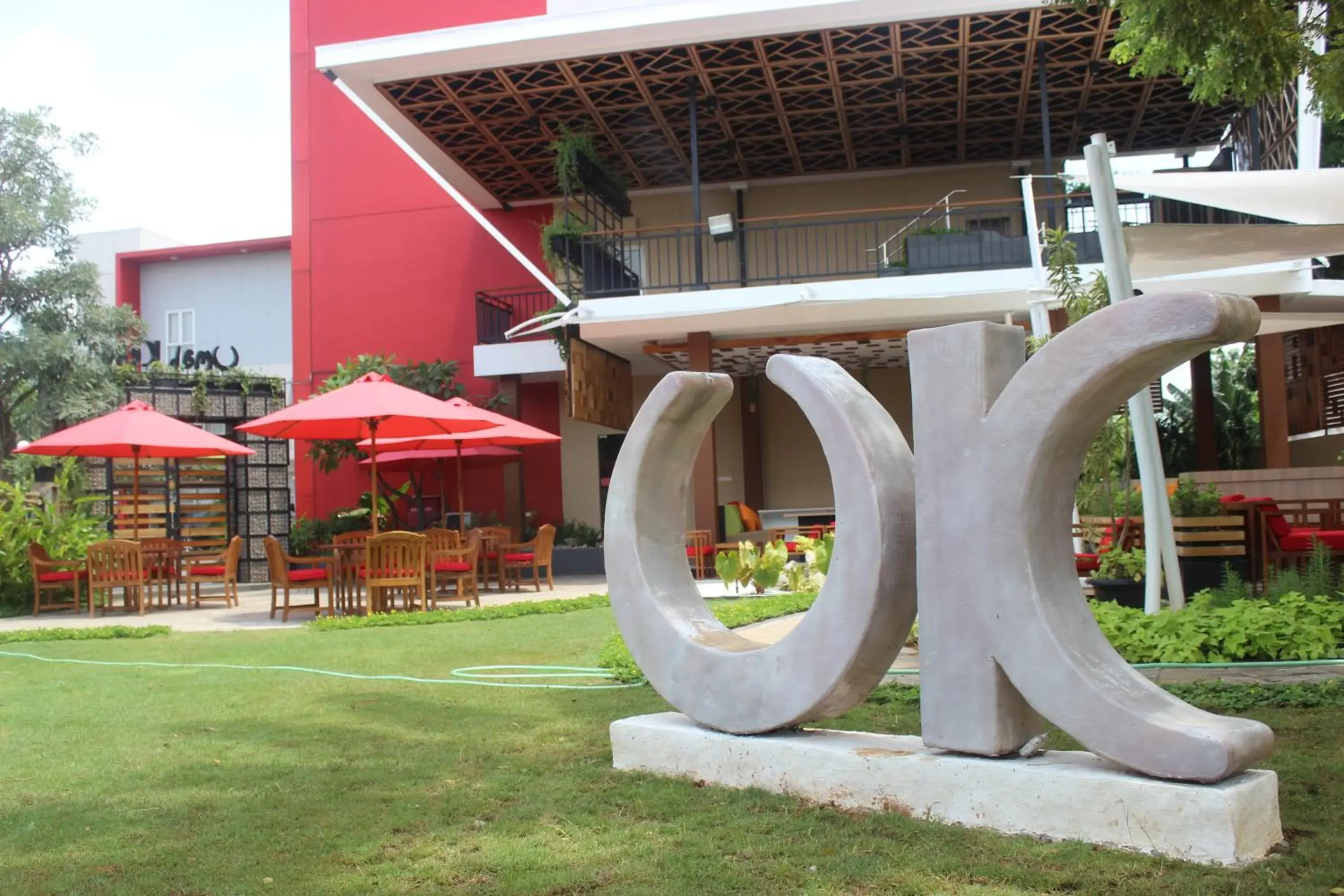 Garden in Metland Hotel Bekasi Garden in Metland Hotel Bekasi