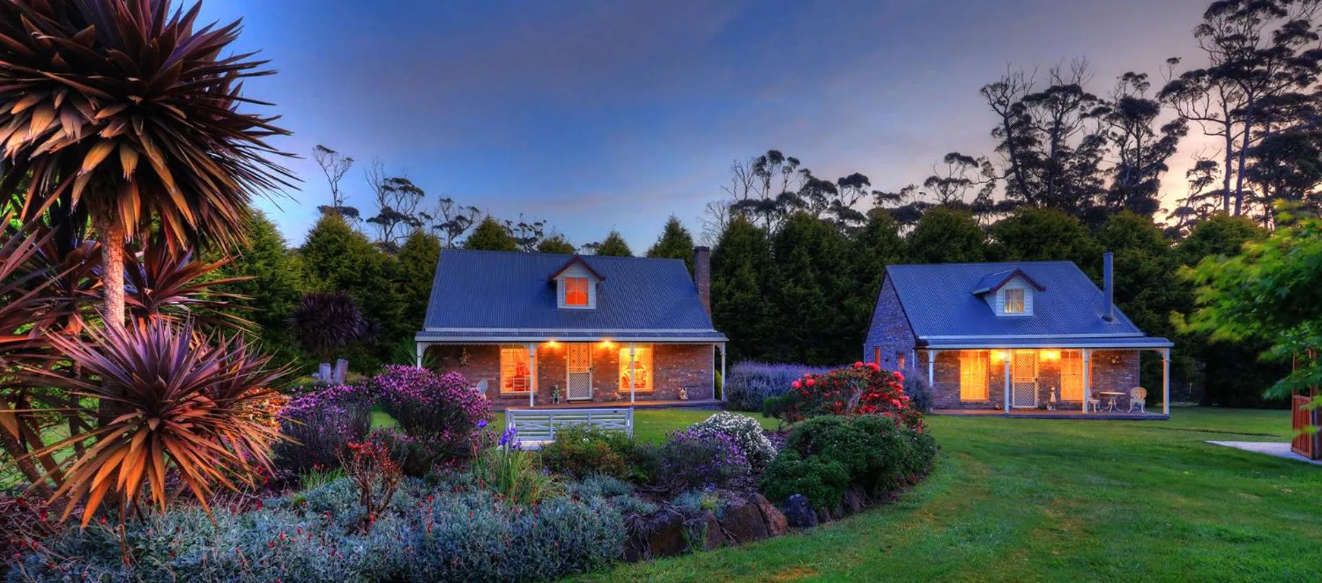 Garden in Rosebank Cottage Collection