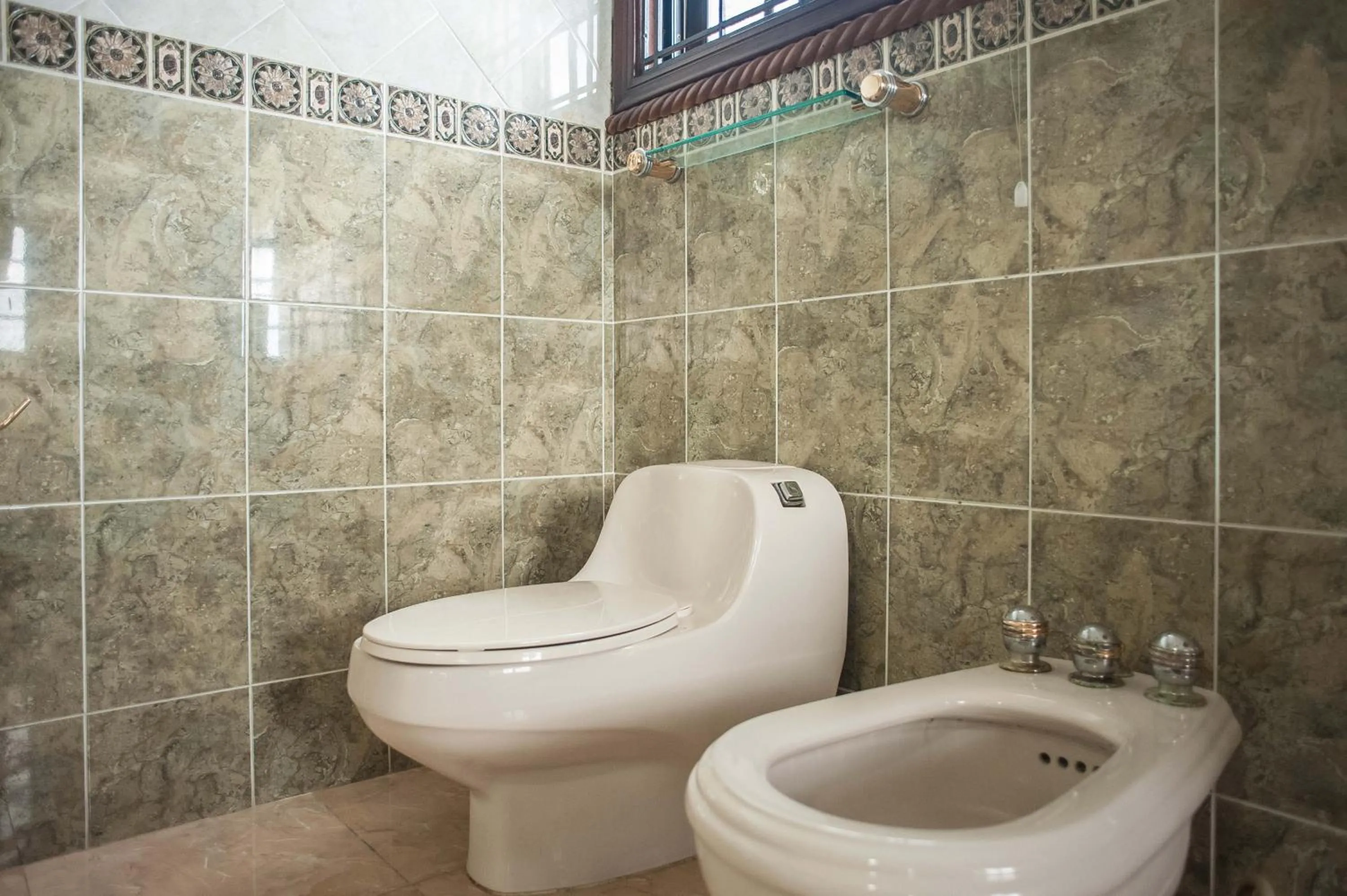 Toilet in Clarridge View Guesthouse