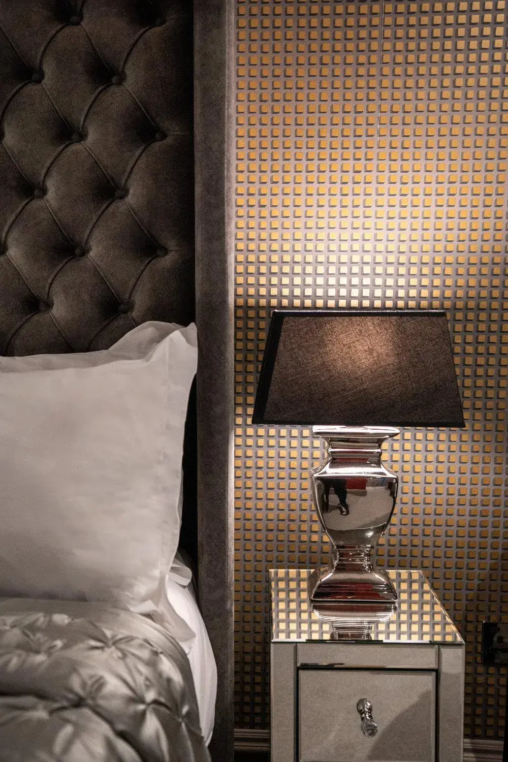 Snug Double in Square Townhouse Snug Double in Square Townhouse