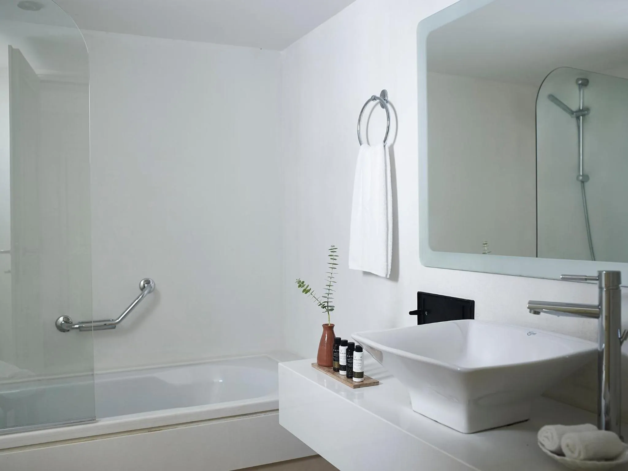 Bathroom in Creta Maris Resort