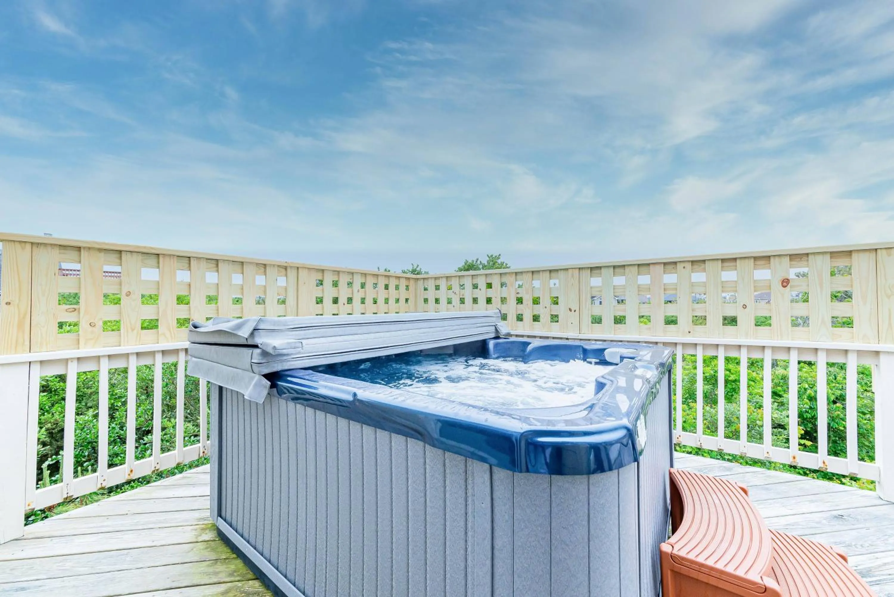 Crow's Nest - Corolla, Crown Point, 150 Yds to Beach, Hot Tub, Community Pool, Pets OK