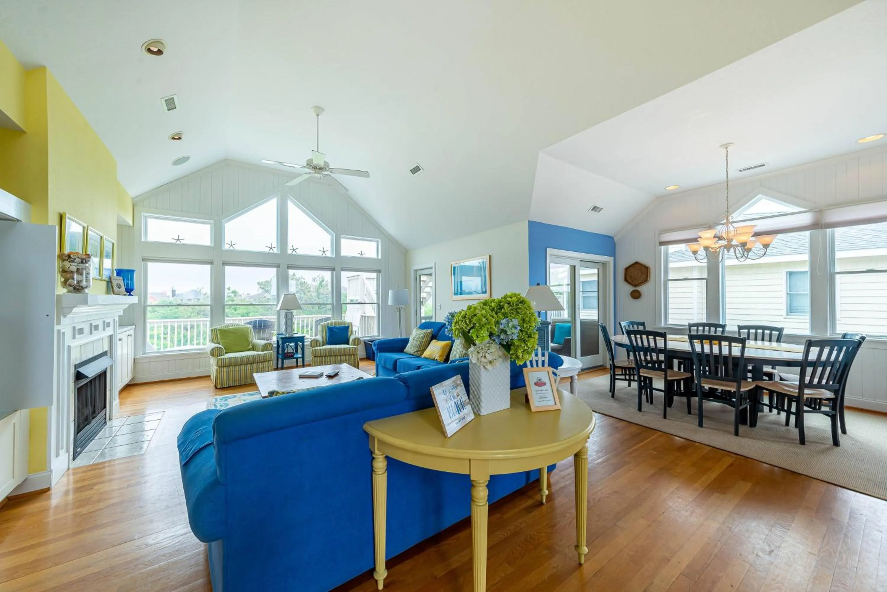 Crow's Nest - Corolla, Crown Point, 150 Yds to Beach, Hot Tub, Community Pool, Pets OK