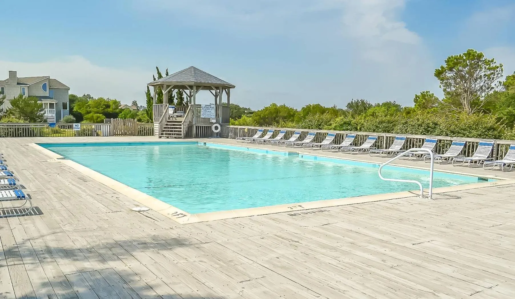 Crow's Nest - Corolla, Crown Point, 150 Yds to Beach, Hot Tub, Community Pool, Pets OK