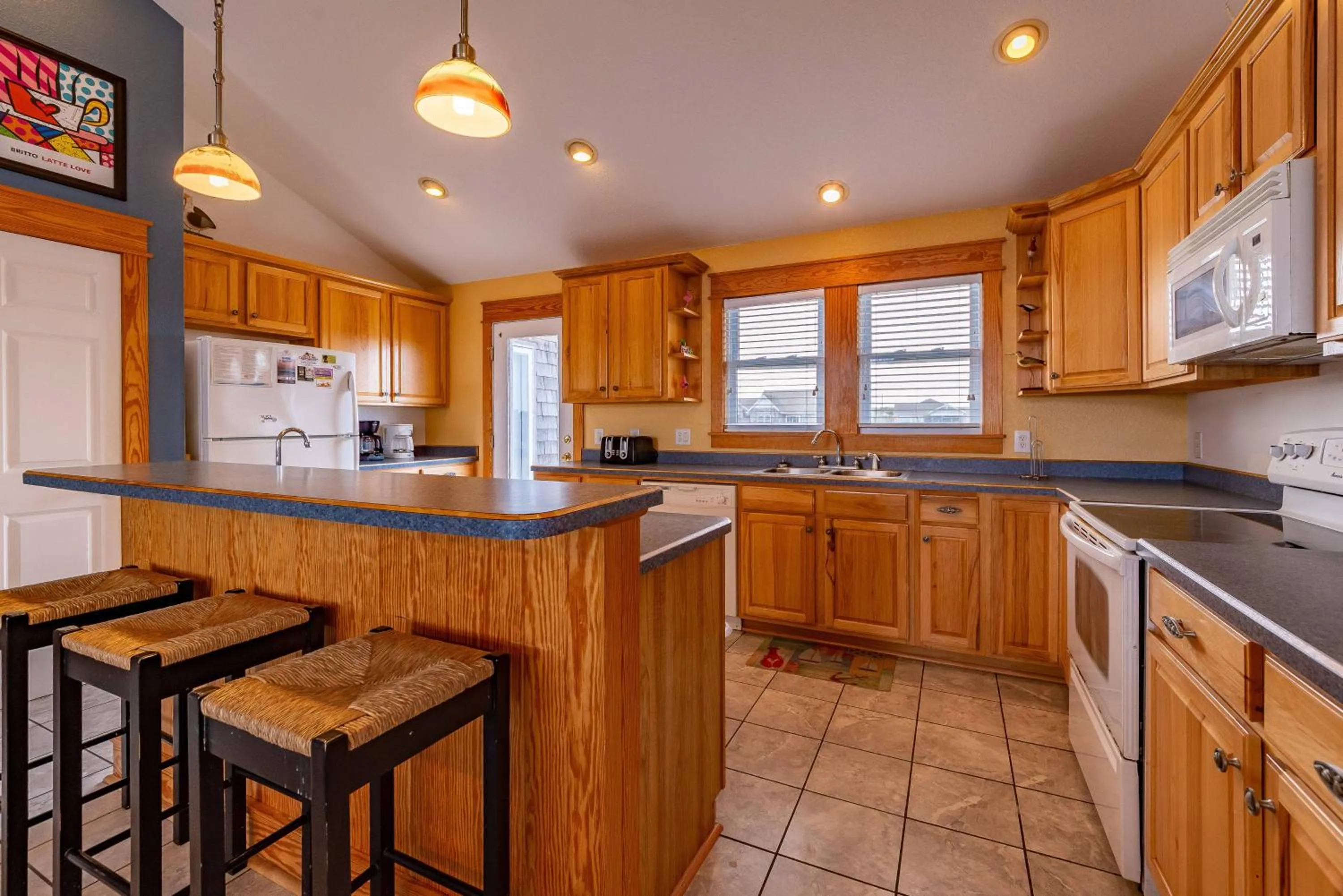 Island Time - NH MP 11, 50 Ft to Beach, Elevator, Pool, Free Pool Heat, Hot Tub, Pets OK, YR Flex