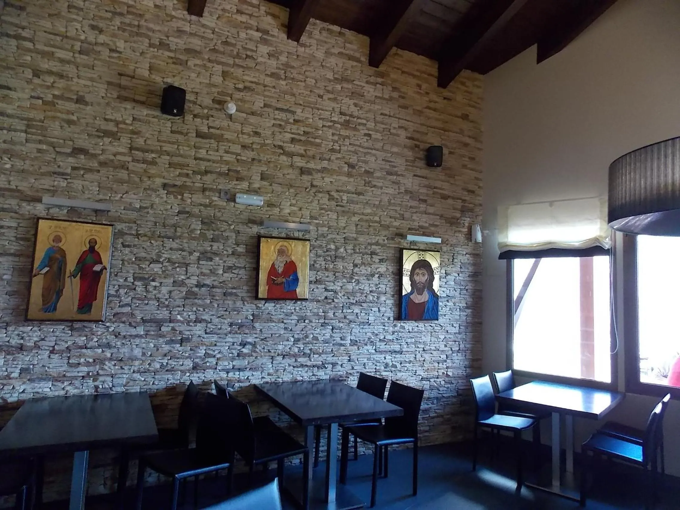 Restaurant/places to eat in Aparthotel Bubal