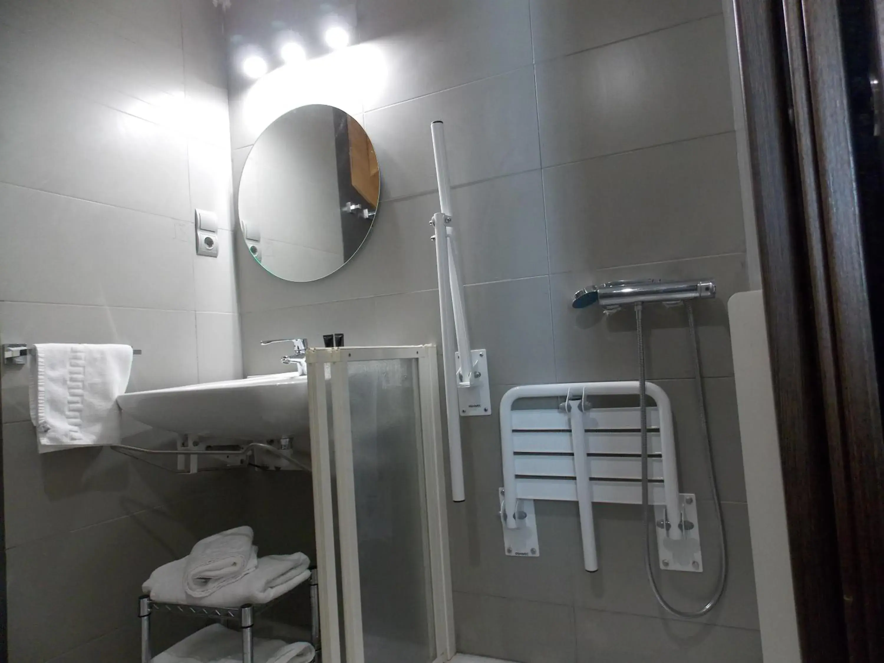 Duplex apartment for guests with reduced mobility and wheelchair users. in Aparthotel Bubal Duplex apartment for guests with reduced mobility and wheelchair users. in Aparthotel Bubal