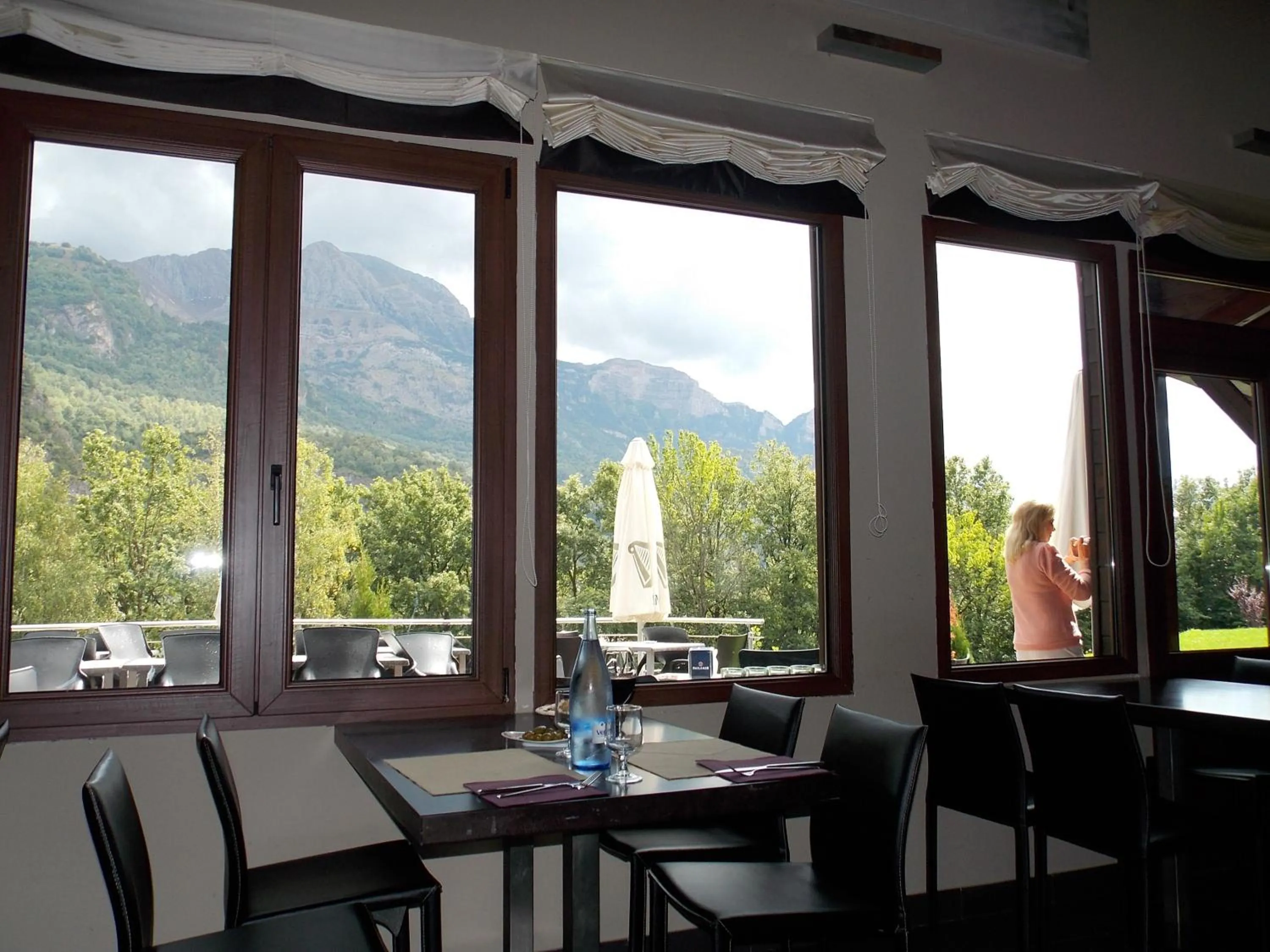 Restaurant/places to eat in Aparthotel Bubal