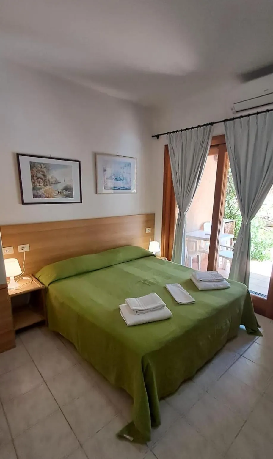 Bed in Hotel Porto Puddu - Il Nido dei Gabbiani