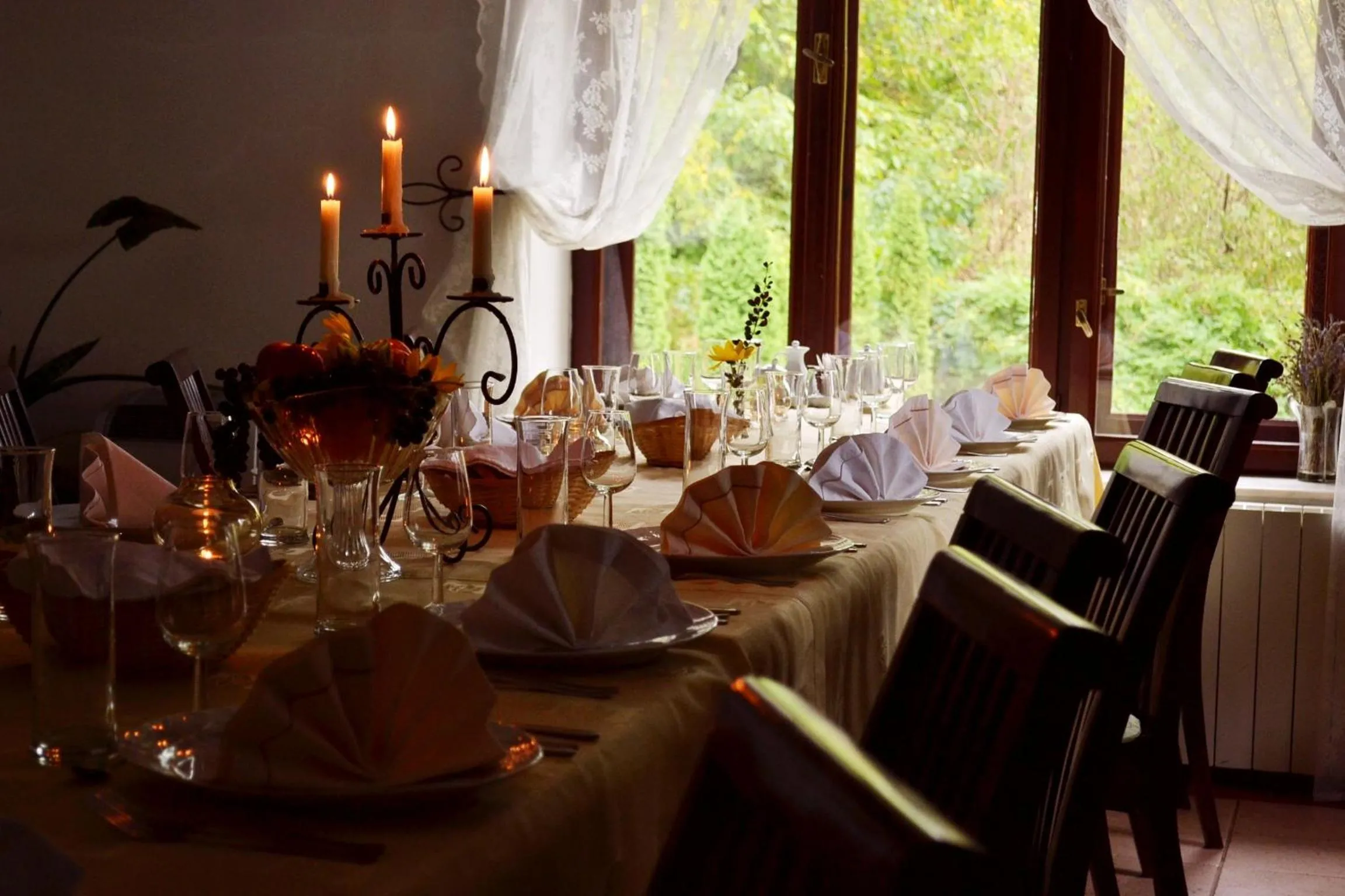 Restaurant/places to eat in Villa Castelul Maria