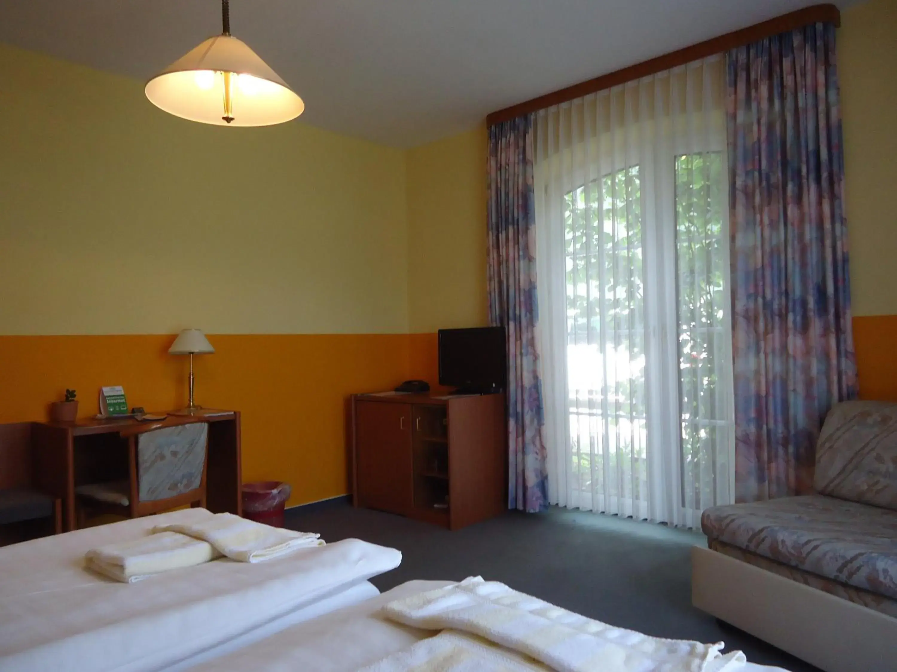Double Room - single occupancy in Hotel Marianne und Restaurant Kiek In Double Room - single occupancy in Hotel Marianne und Restaurant Kiek In