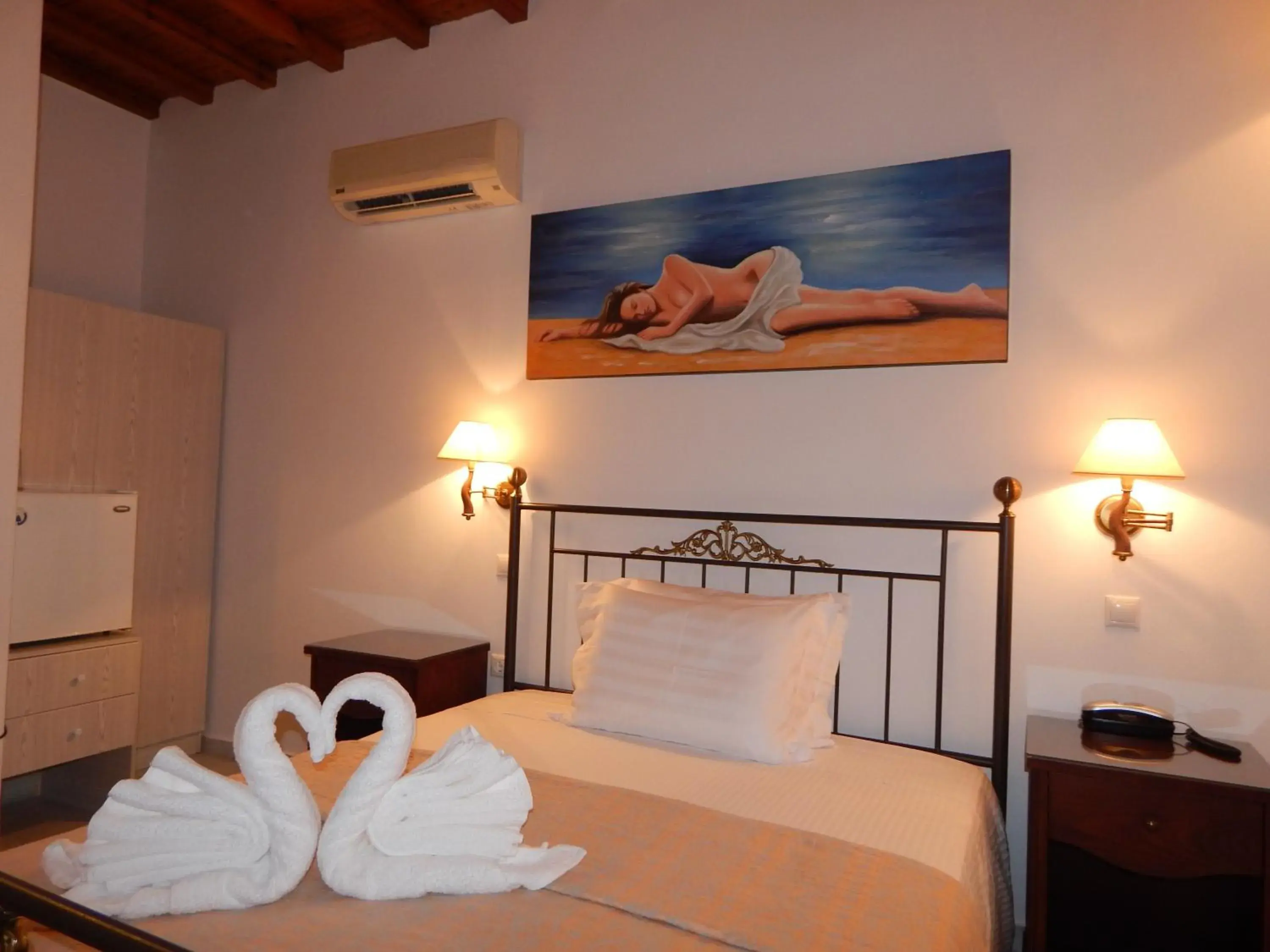 Standard Double or Twin Room in Tinos Suites & Apartments Standard Double or Twin Room in Tinos Suites & Apartments