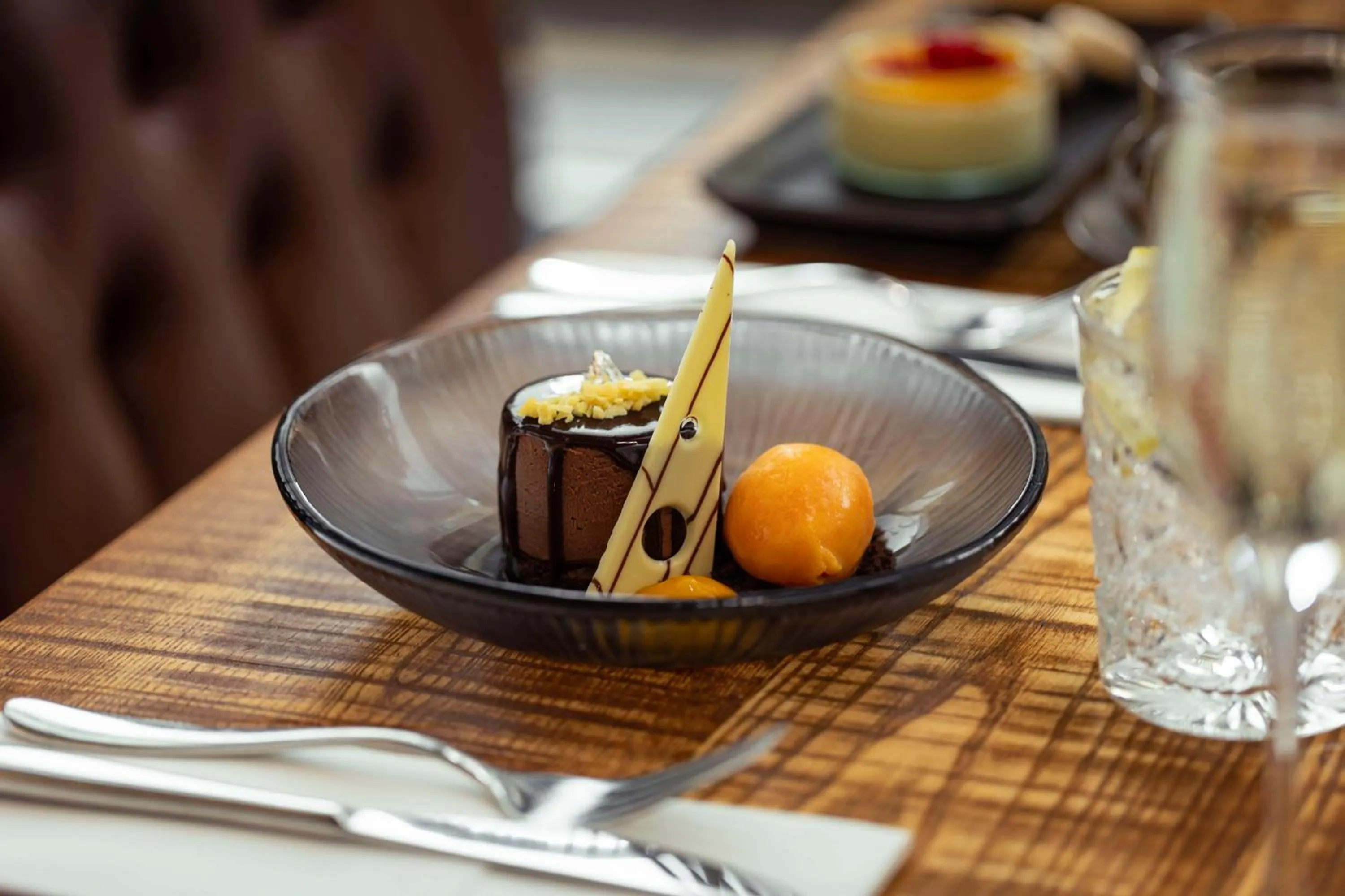 Dining area in DoubleTree by Hilton Manchester Piccadilly