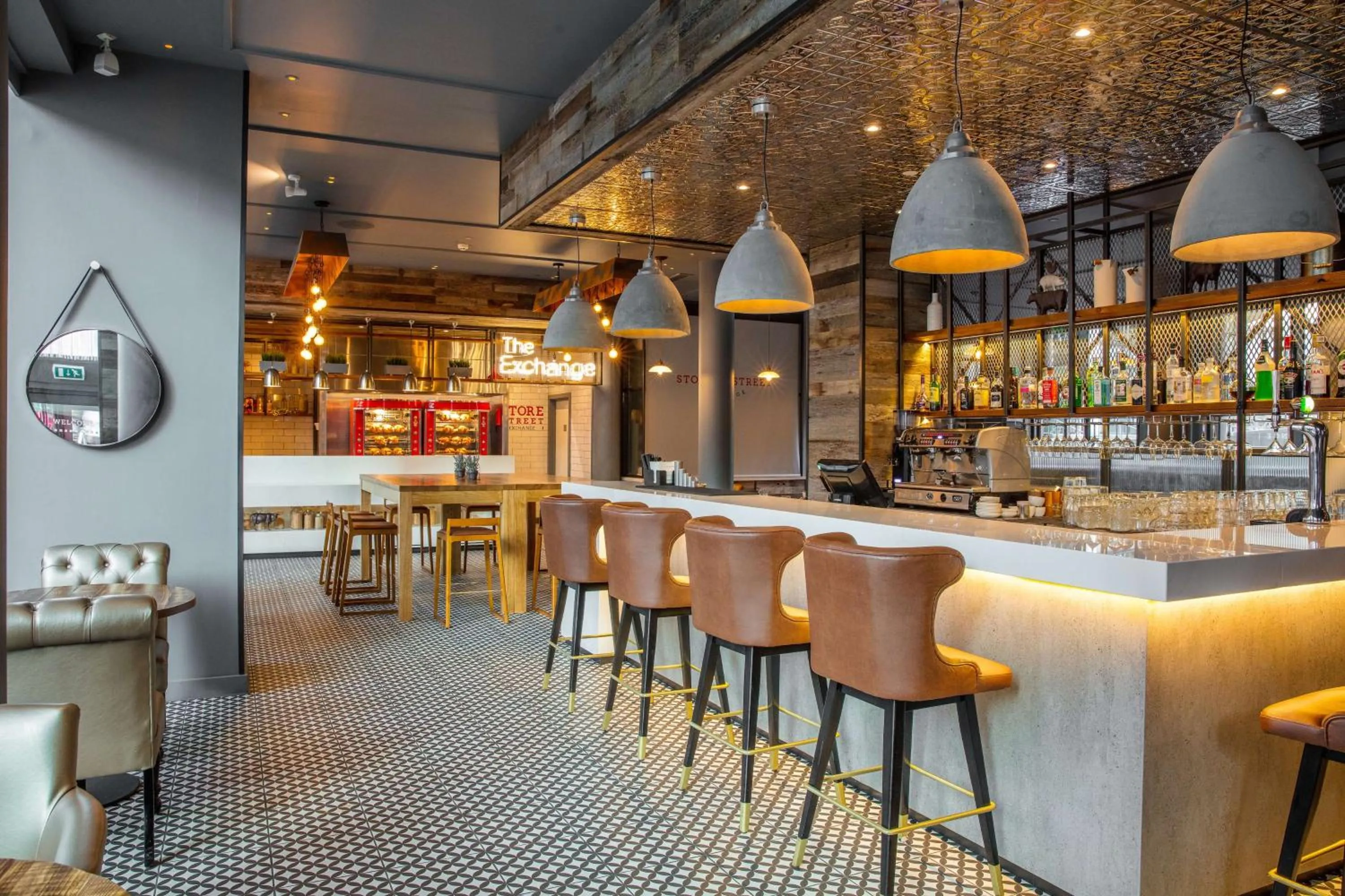 Restaurant/places to eat in DoubleTree by Hilton Manchester Piccadilly