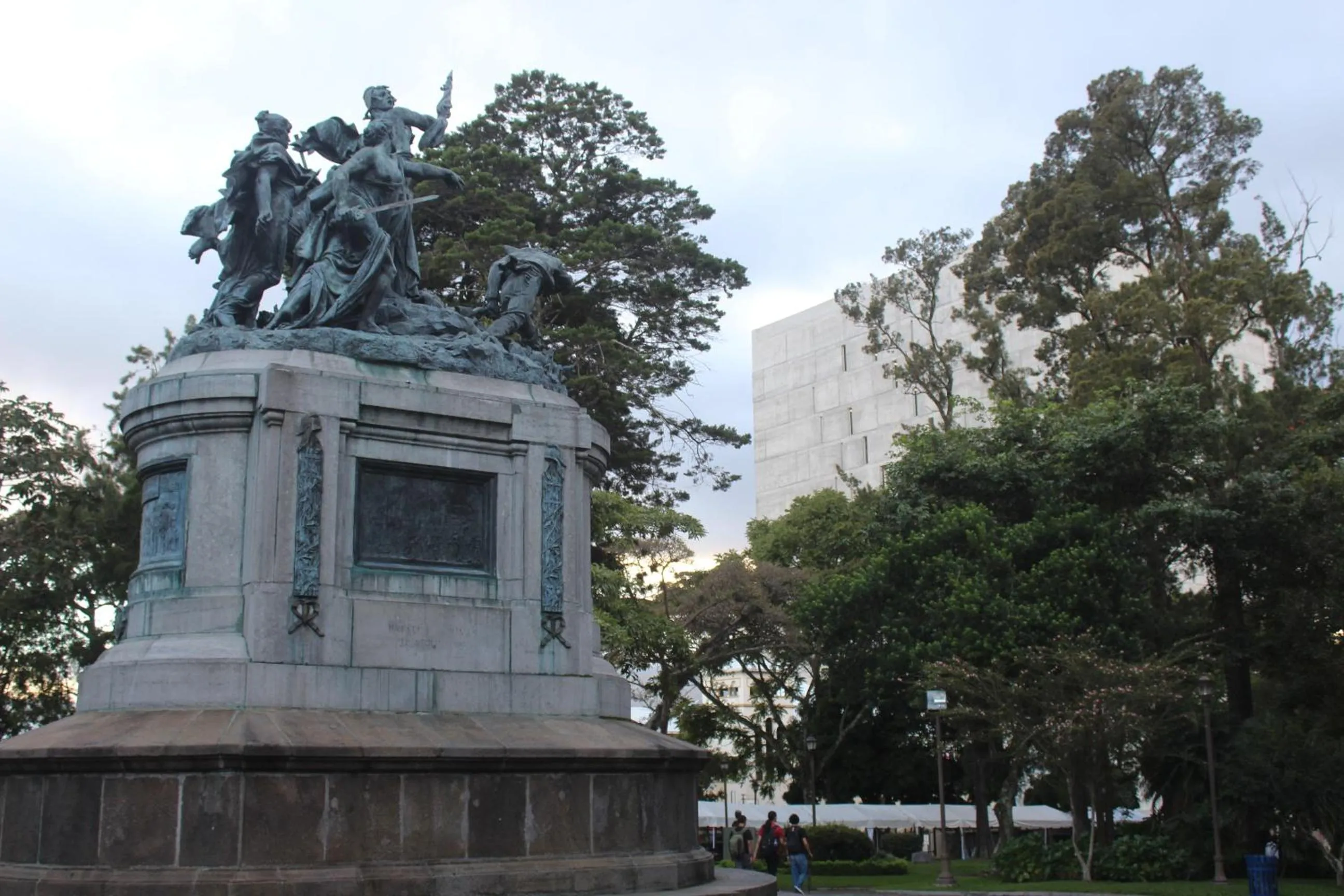 Cando Living Apartments in Central Avenue