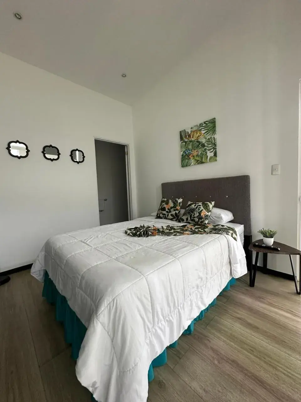 Suite with Terrace in Cando Living Apartments in Central Avenue Suite with Terrace in Cando Living Apartments in Central Avenue