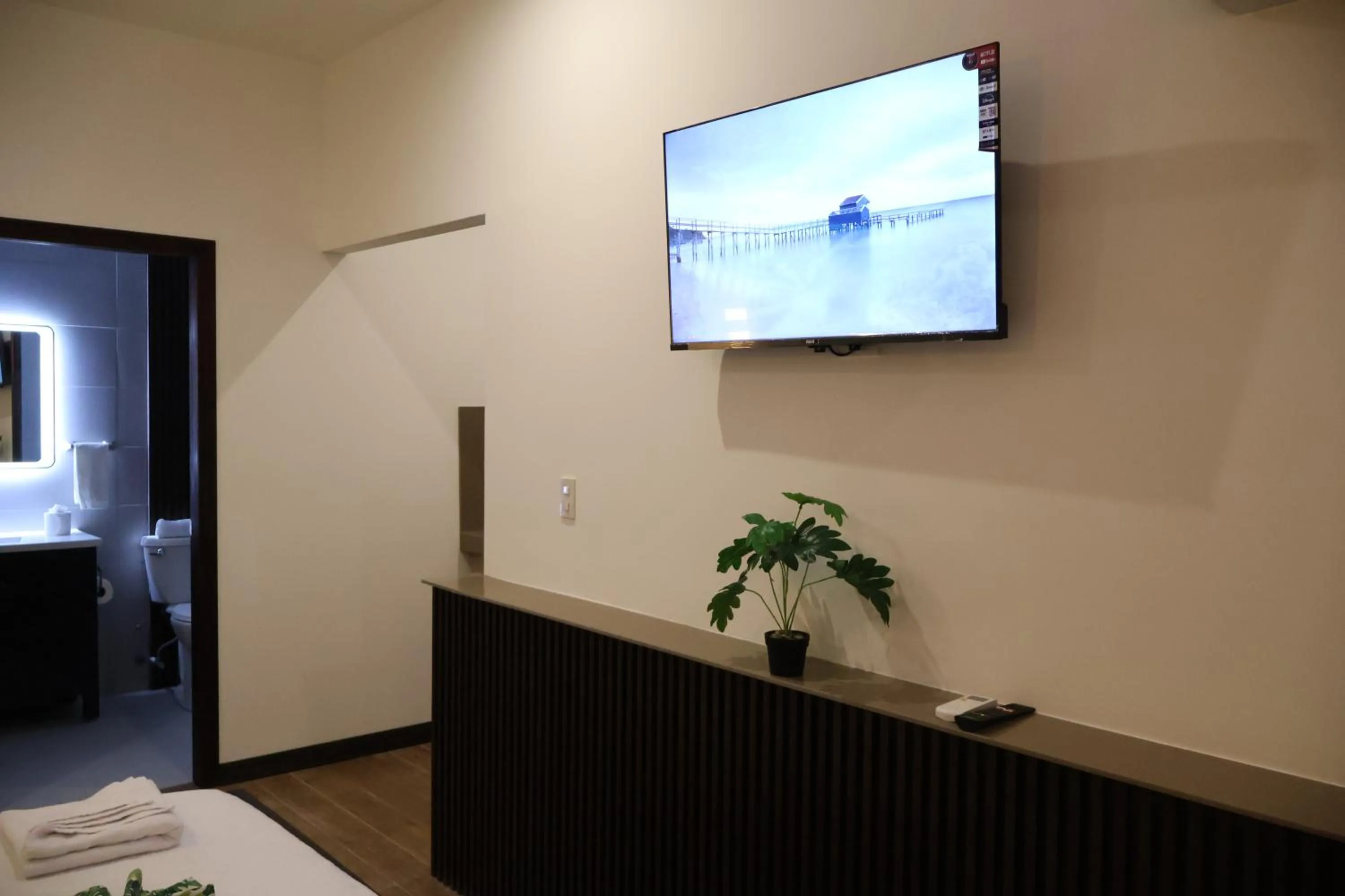 Bed in Cando Living Apartments in Central Avenue