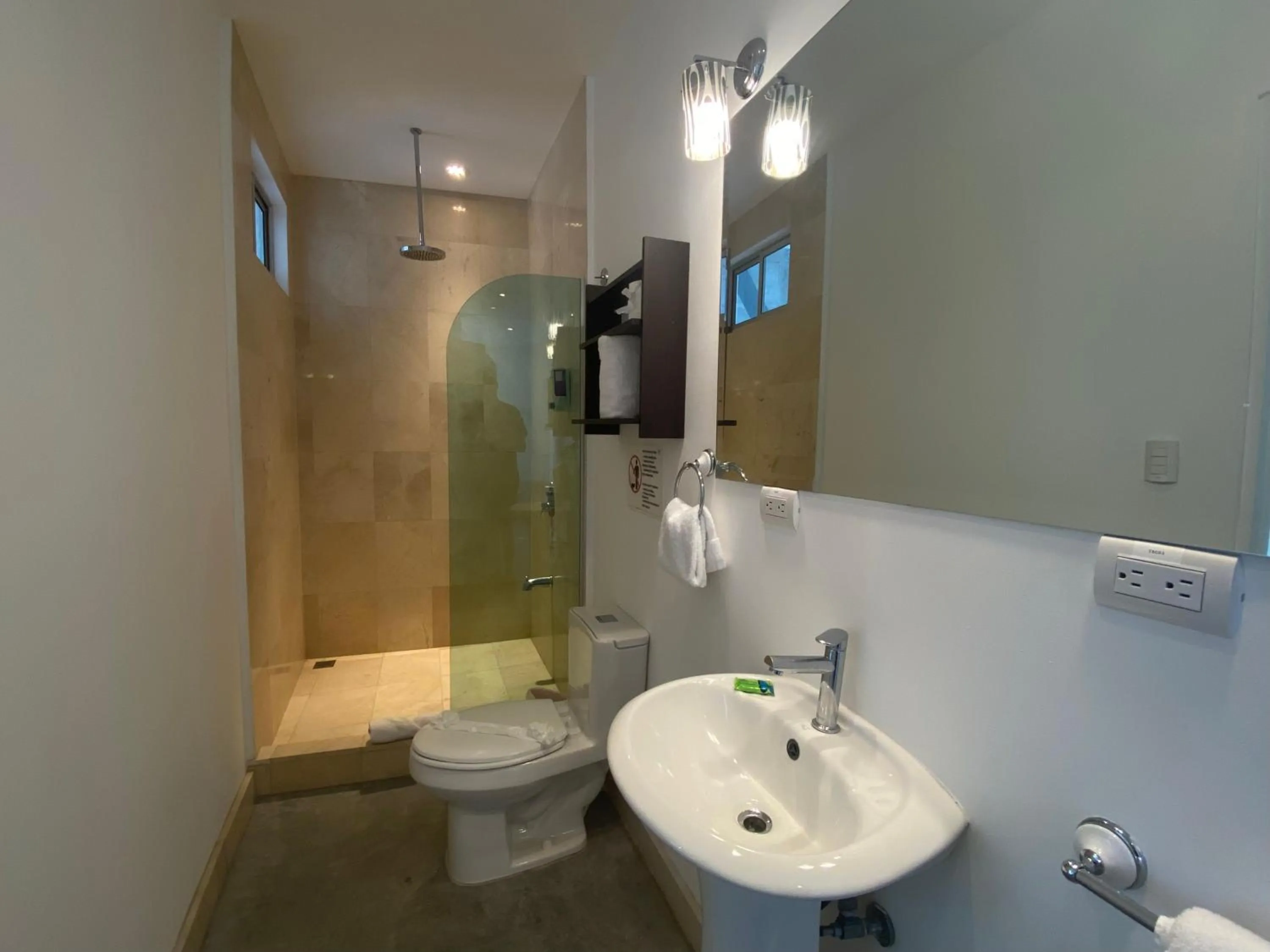 Cando Living Apartments in Central Avenue