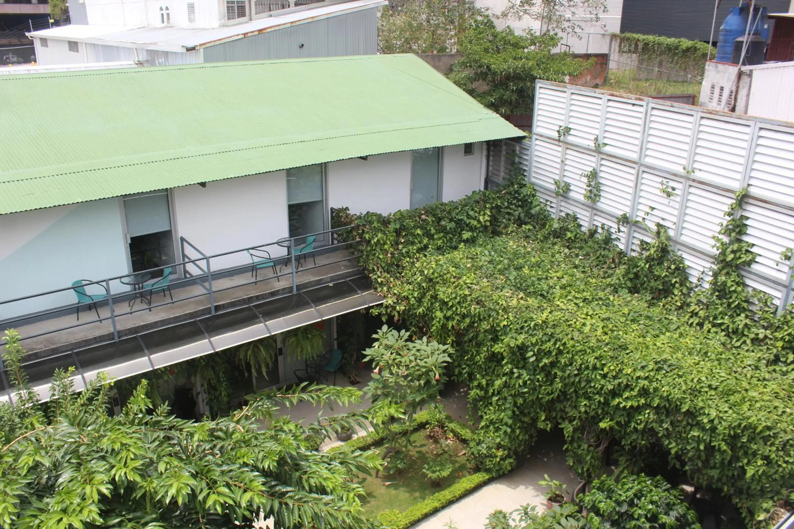 Cando Living Apartments in Central Avenue