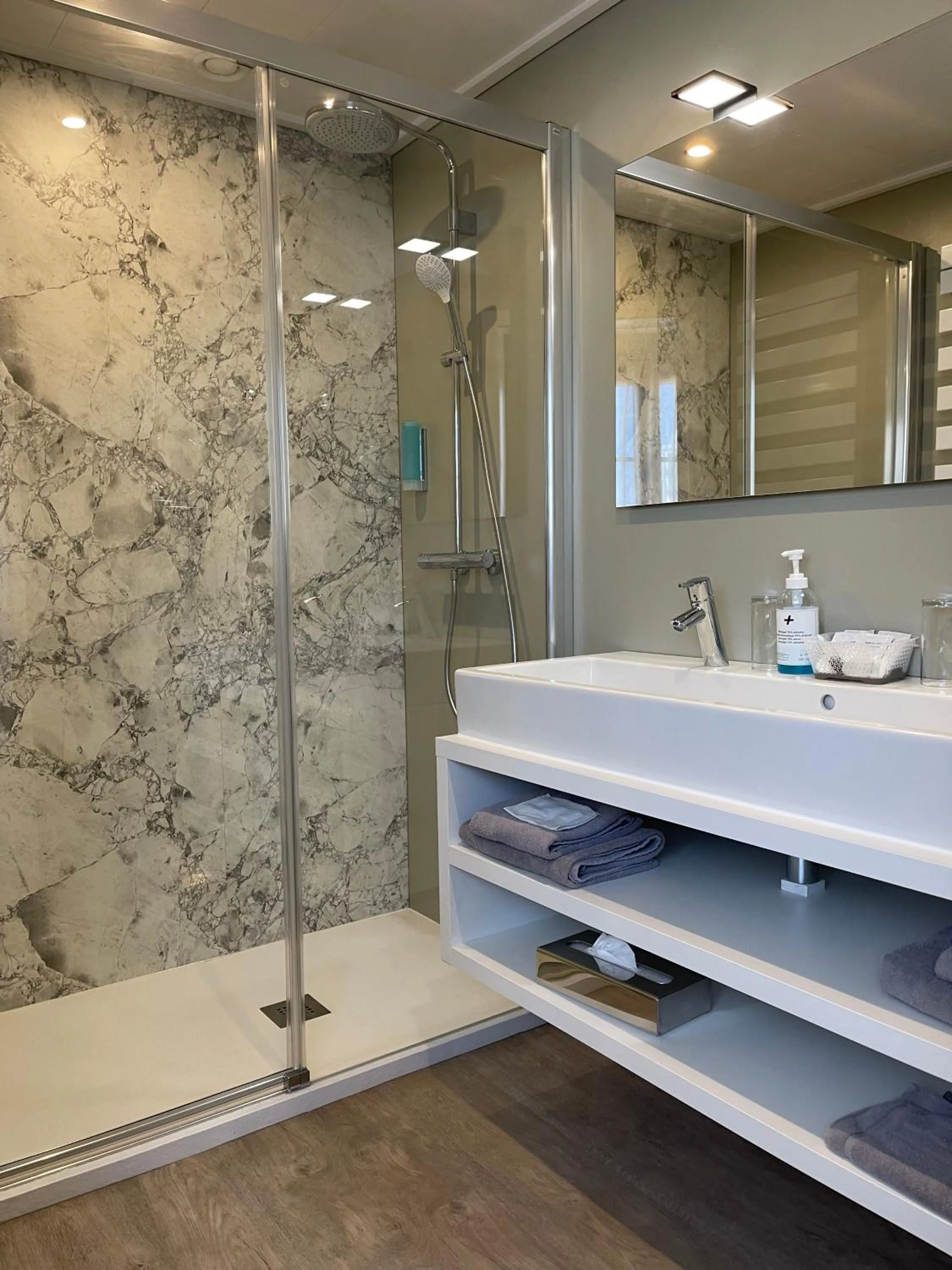 Shower in Villa Hotel