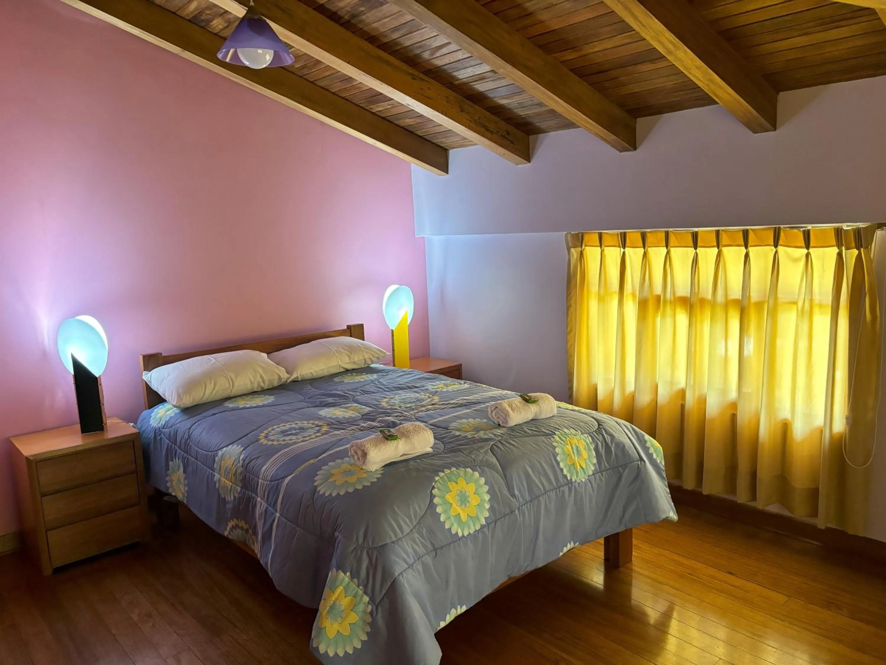 Bed in Lodge Acopampa Inn