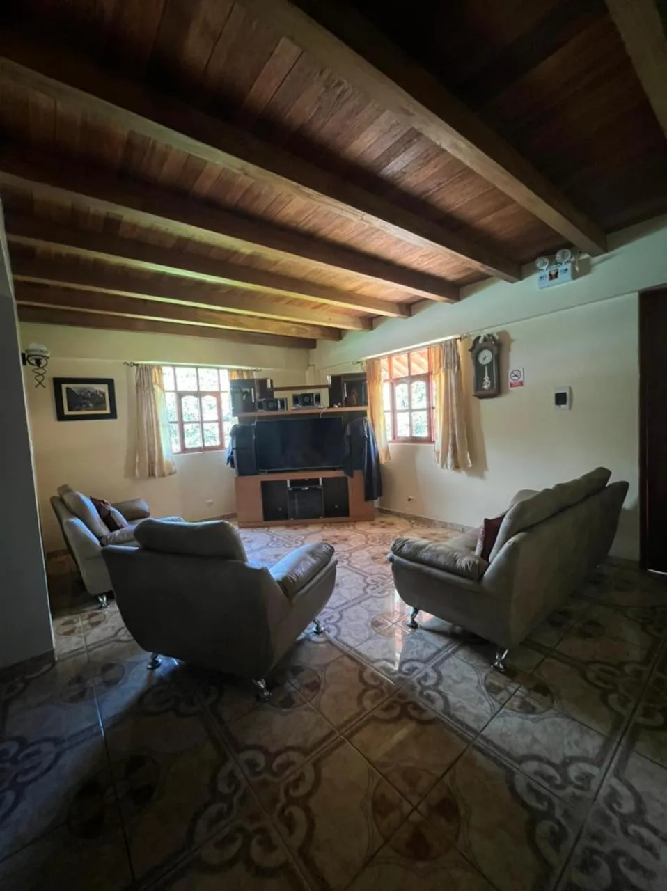 Lodge Acopampa Inn