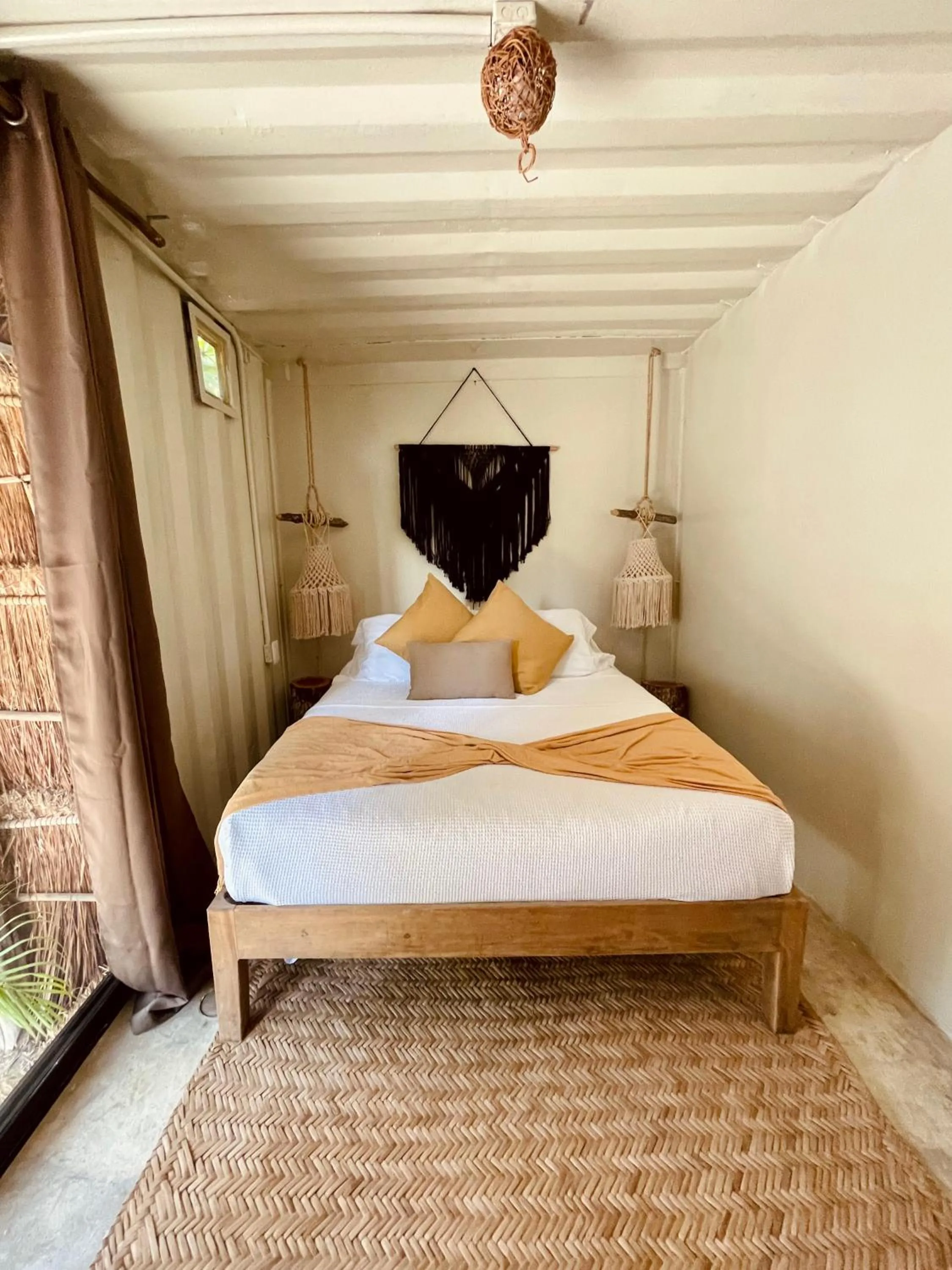 Bedroom in Pal Mar Glamtainer Tulum