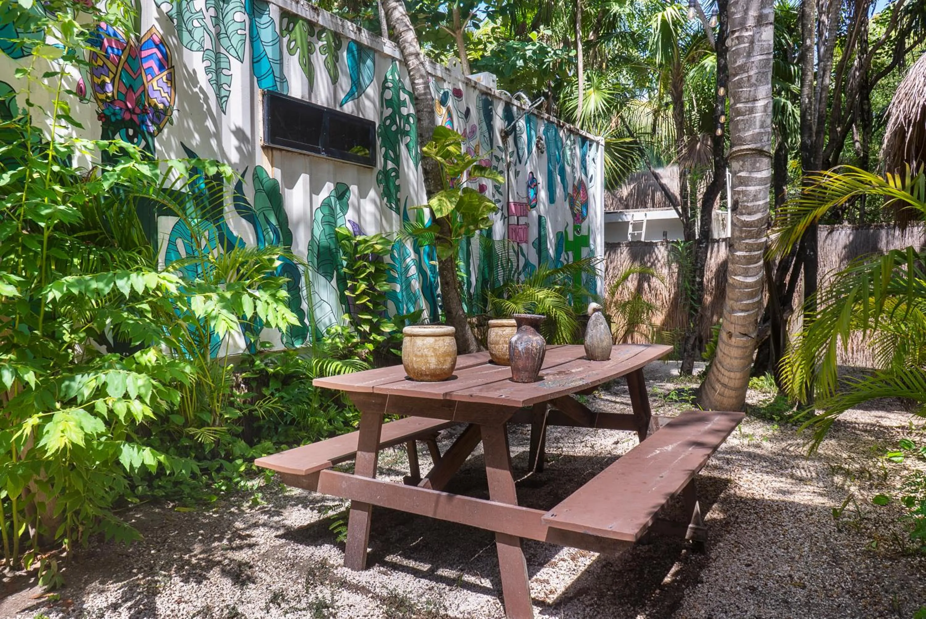 Garden in Pal Mar Glamtainer Tulum