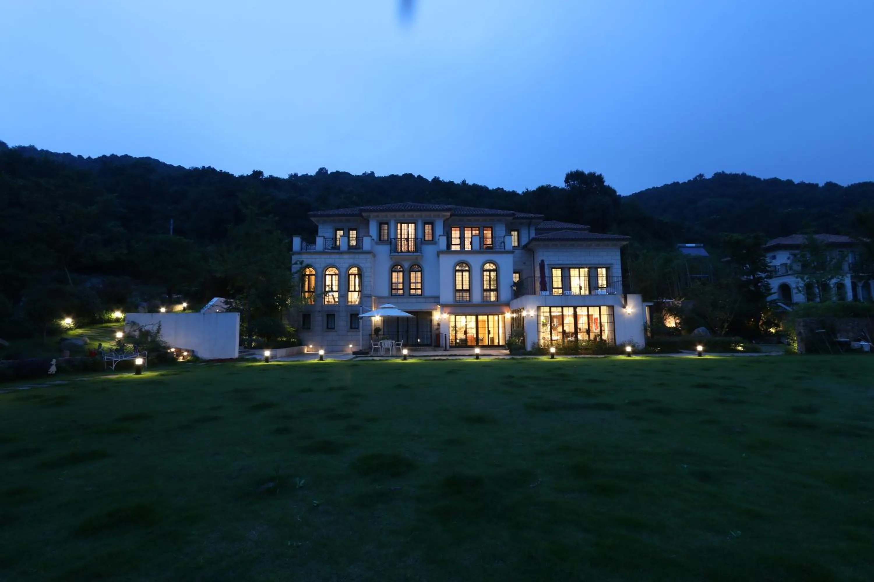 Property building in Mogan Mountain Fangu Boutique Villa