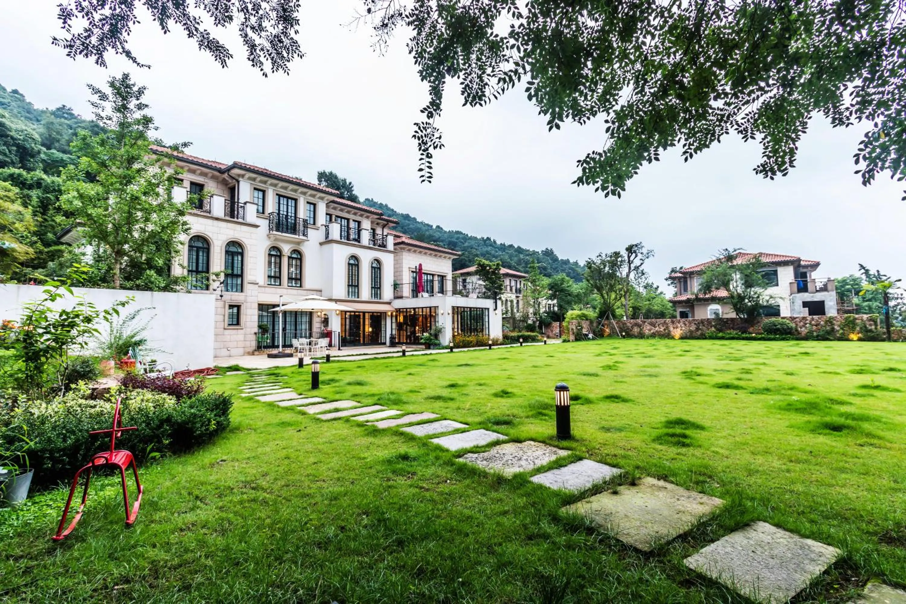 Property building in Mogan Mountain Fangu Boutique Villa