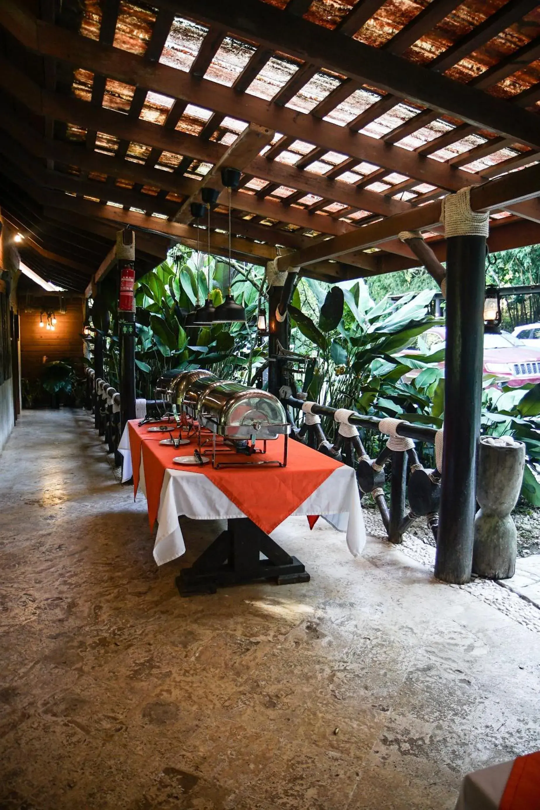 Restaurant/places to eat in Platon Ecolodge Restaurant/places to eat in Platon Ecolodge