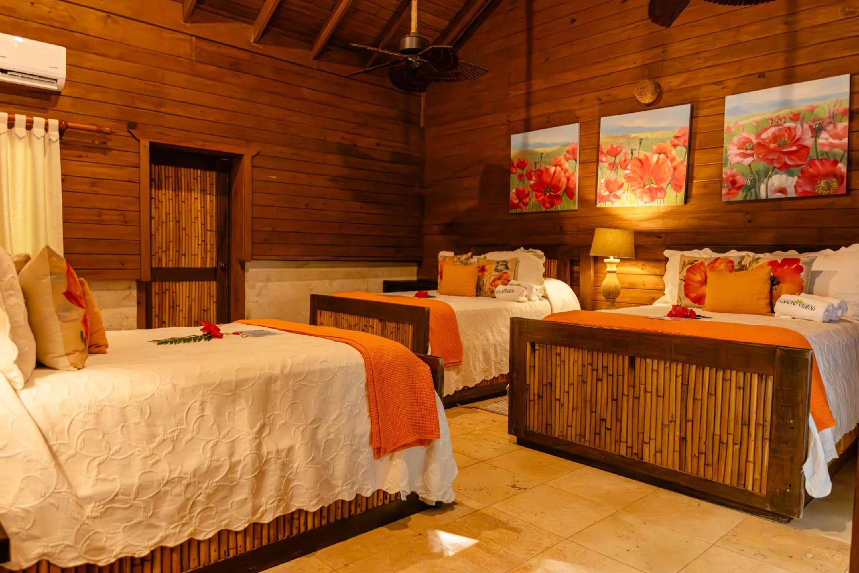 Bed in Platon Ecolodge