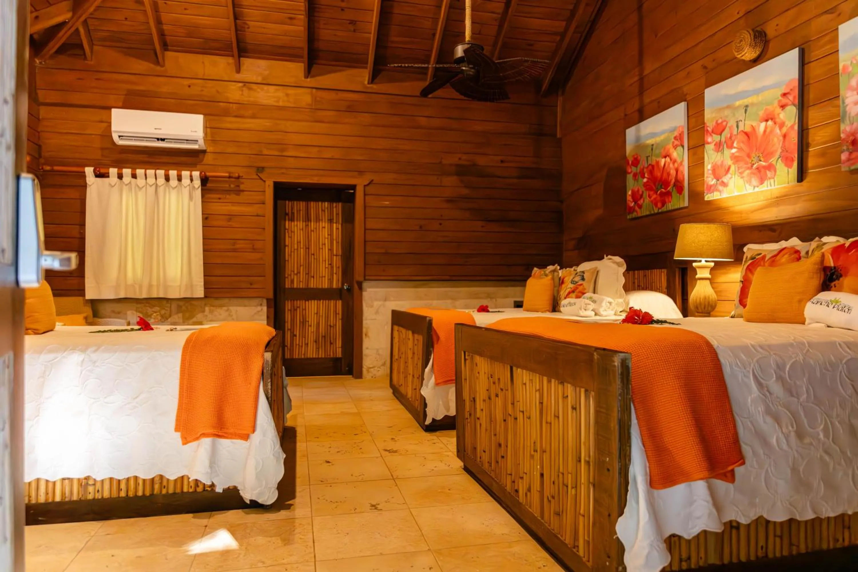 Bed in Platon Ecolodge