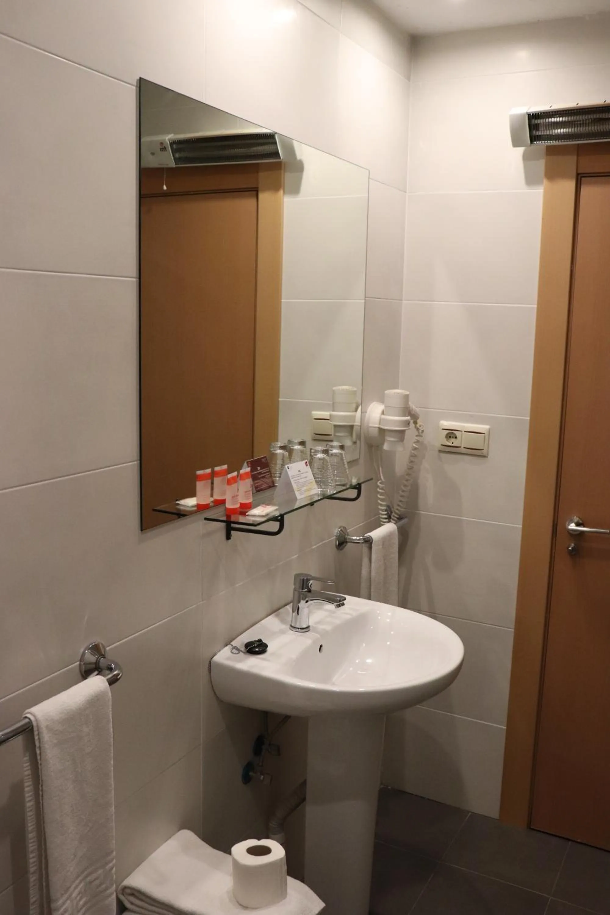 Hotel Acosta Ciudad de la Música