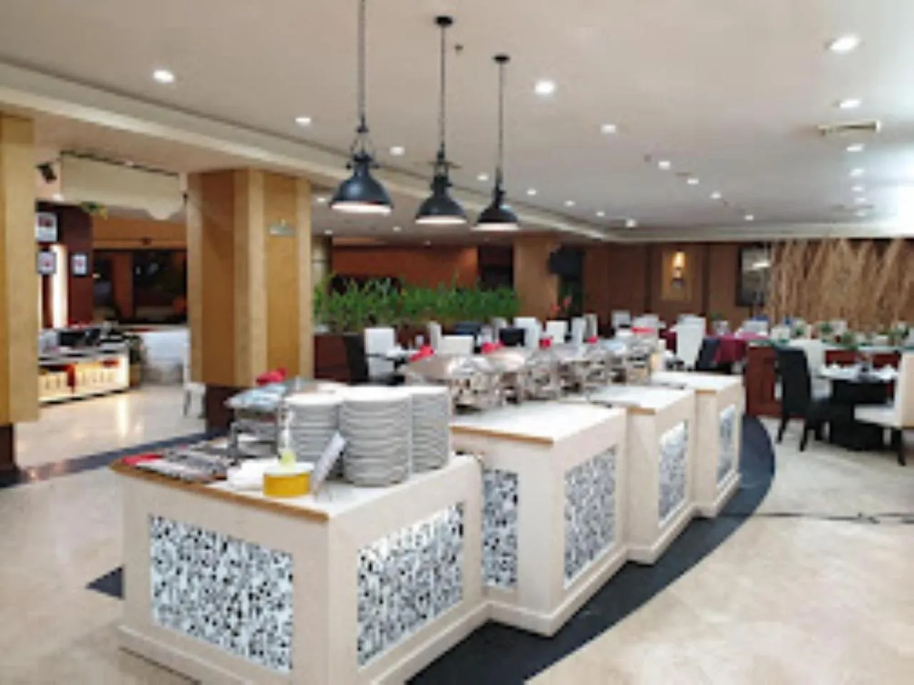Restaurant/places to eat in Grand Elite Hotel Pekanbaru
