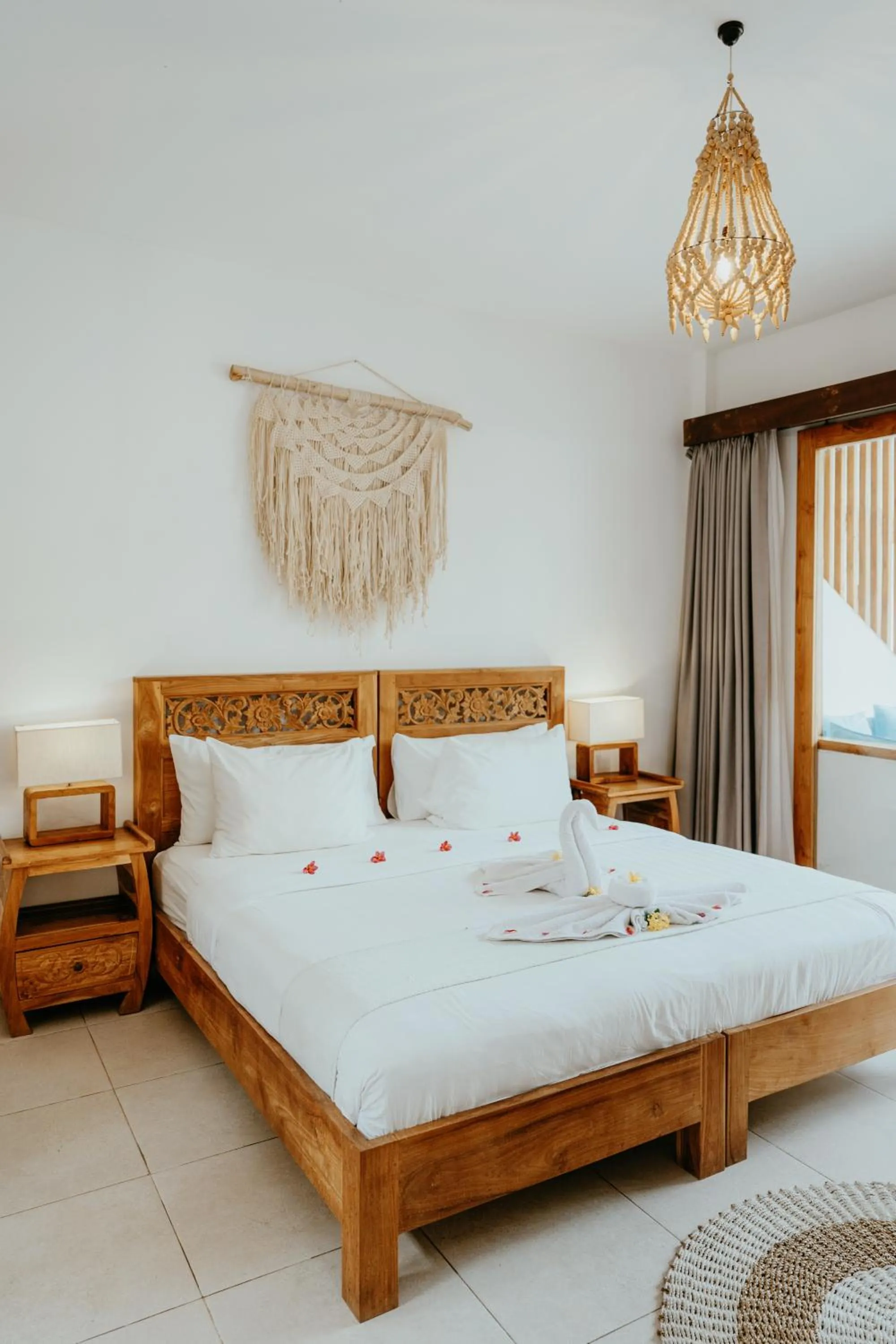 Bed in Coco Lemon Gili Resort