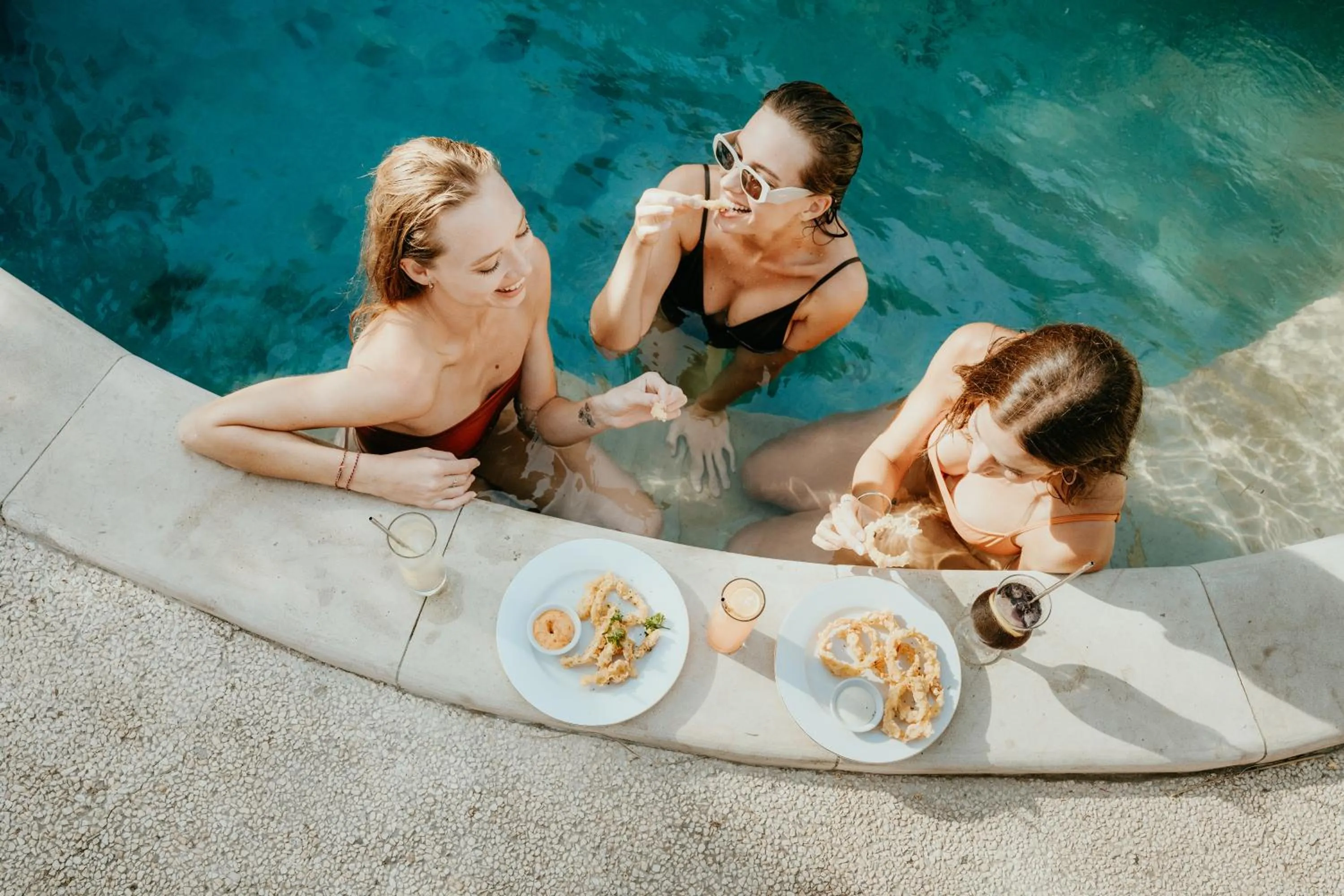 People in Coco Lemon Gili Resort