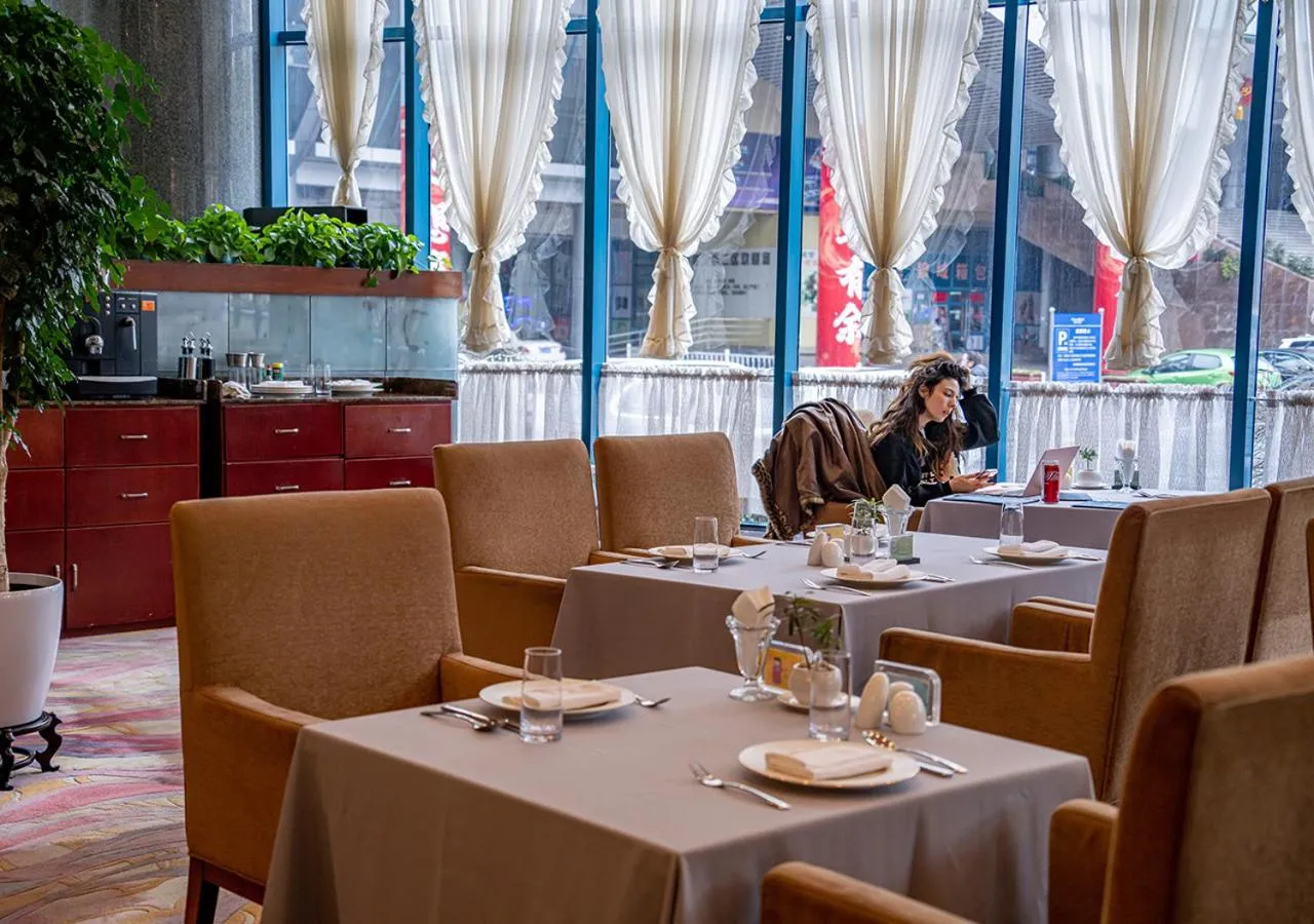 Restaurant/places to eat in Yiwu Ocean Hotel - Original Best Western Premier Ocean Hotel