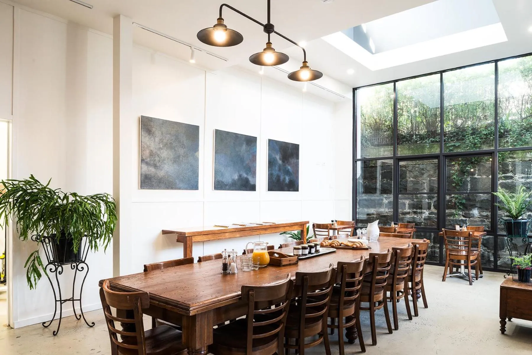 Dining area in The Florance