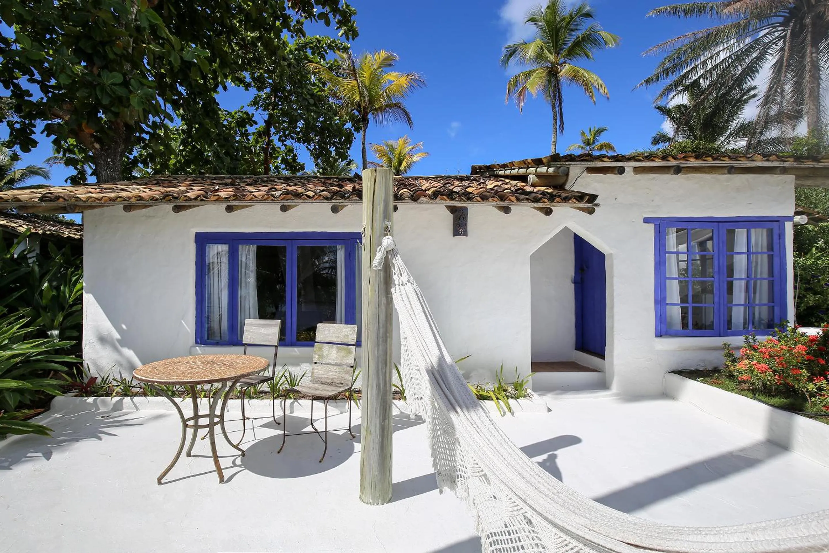 Patio in Hotel Calá & Divino