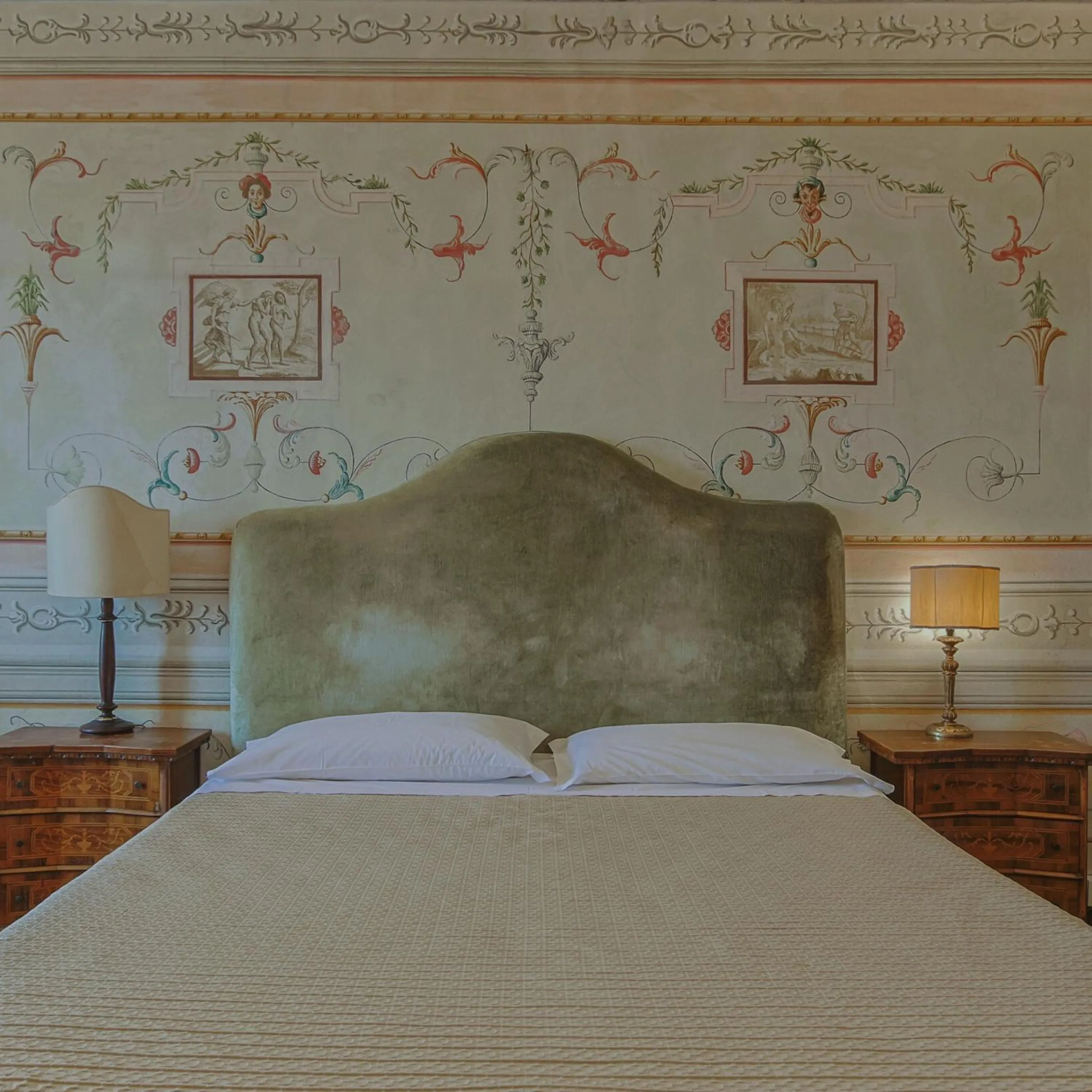 Bed in Hotel Villa Sermolli