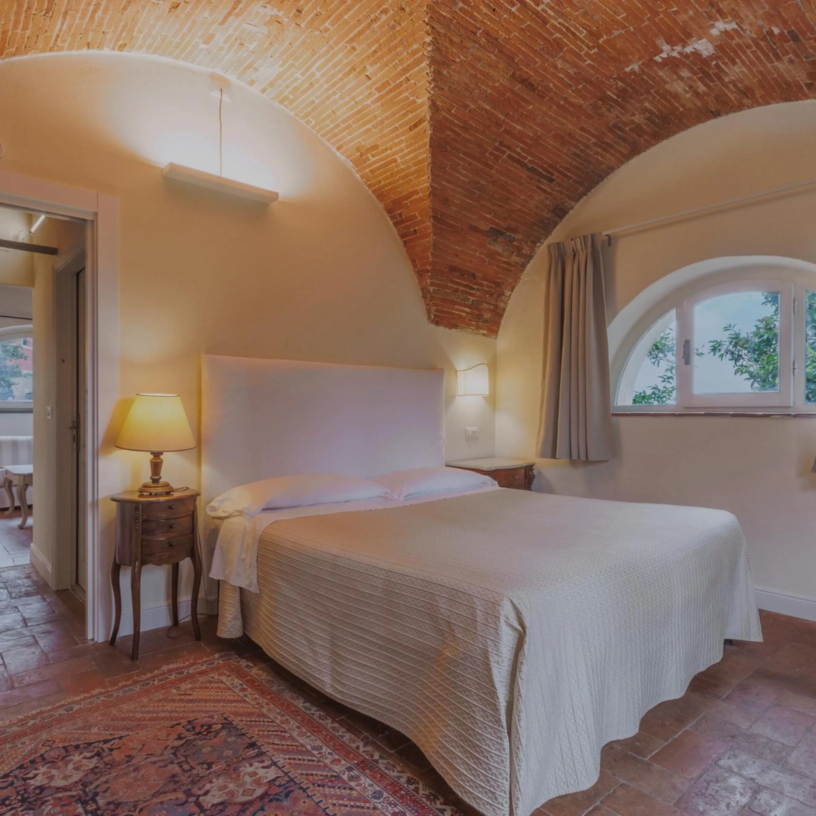 Bedroom in Hotel Villa Sermolli