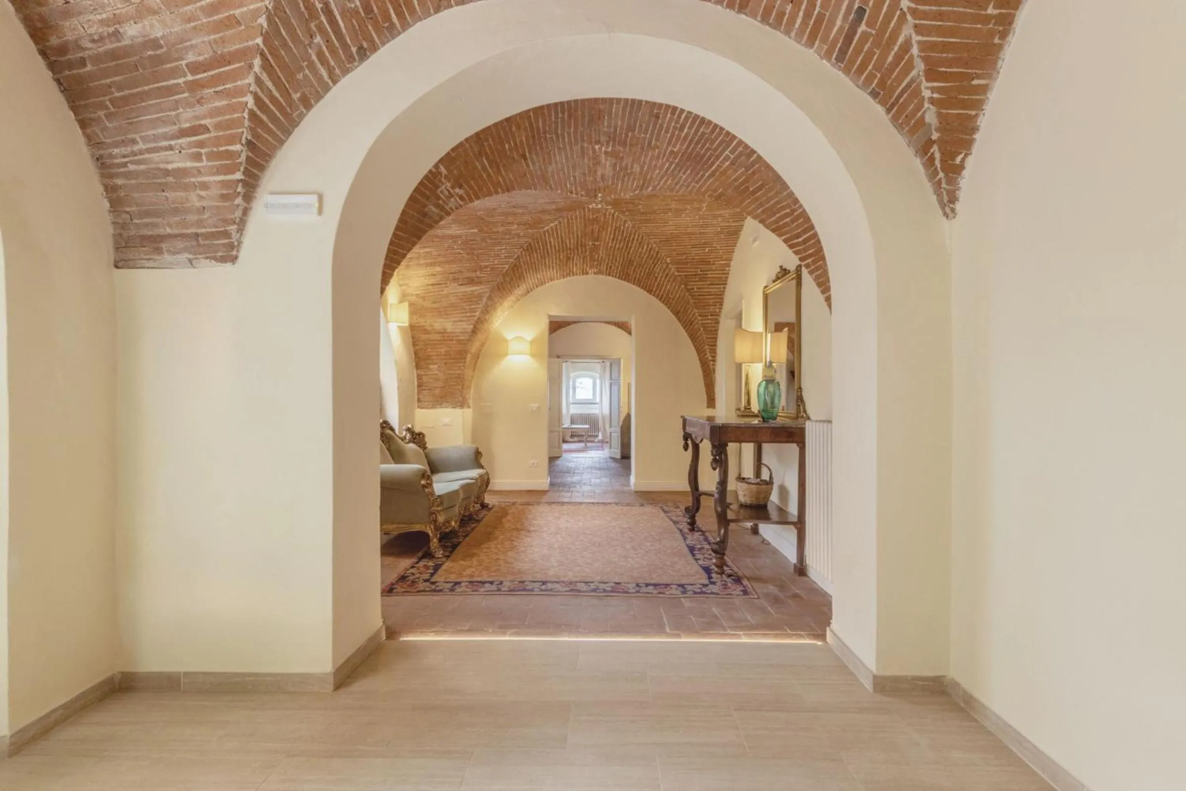 Seating area in Hotel Villa Sermolli