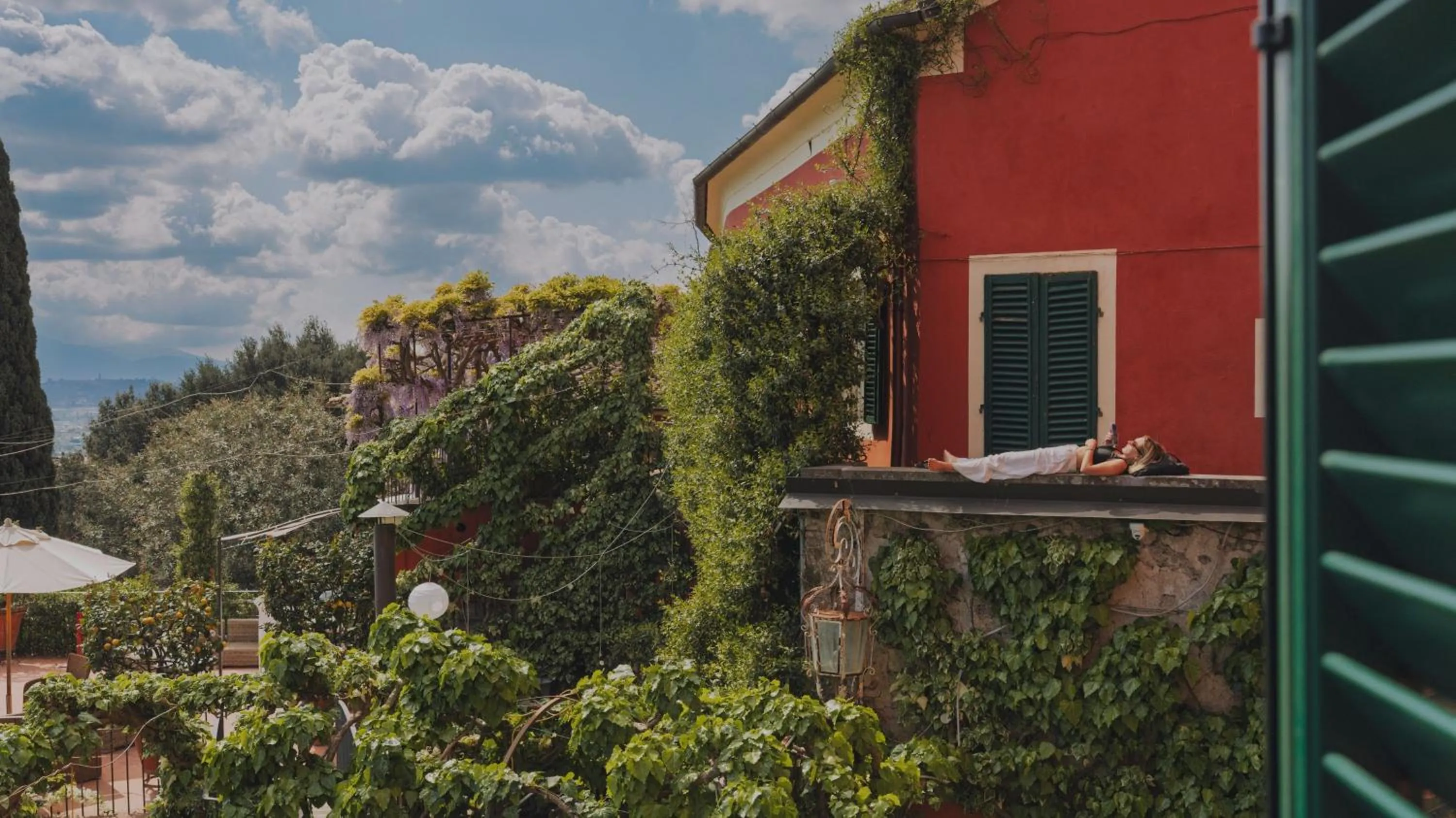 Property building in Hotel Villa Sermolli