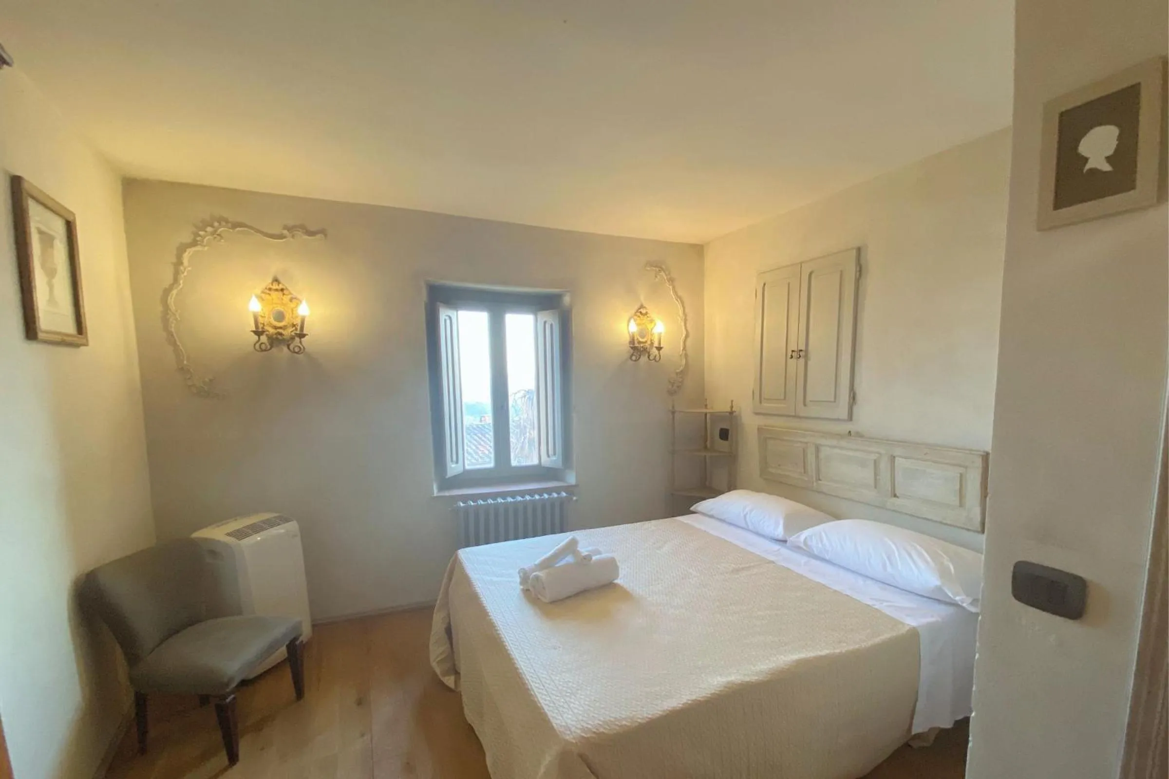 Bedroom, Bed in Hotel Villa Sermolli