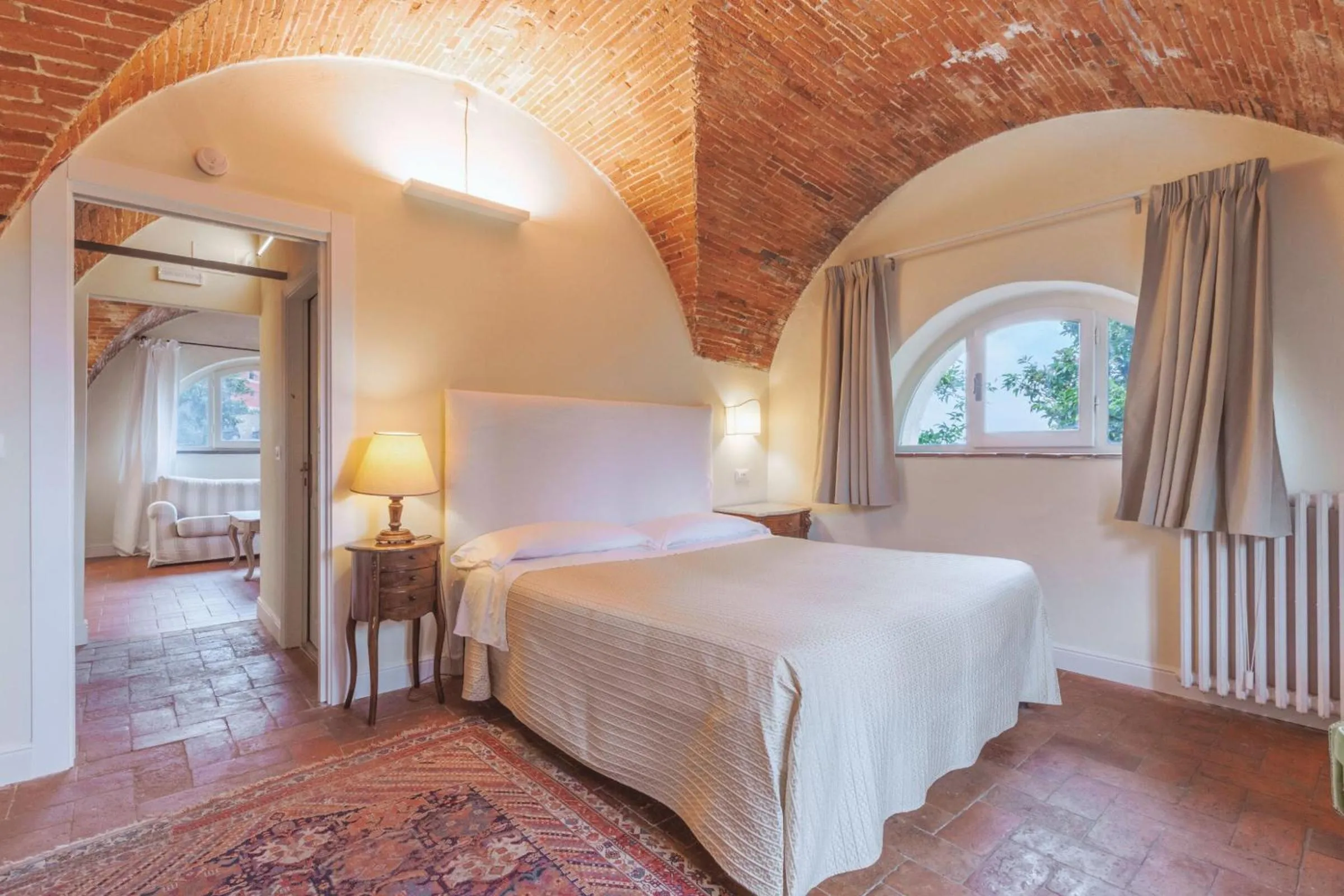 Bed in Hotel Villa Sermolli