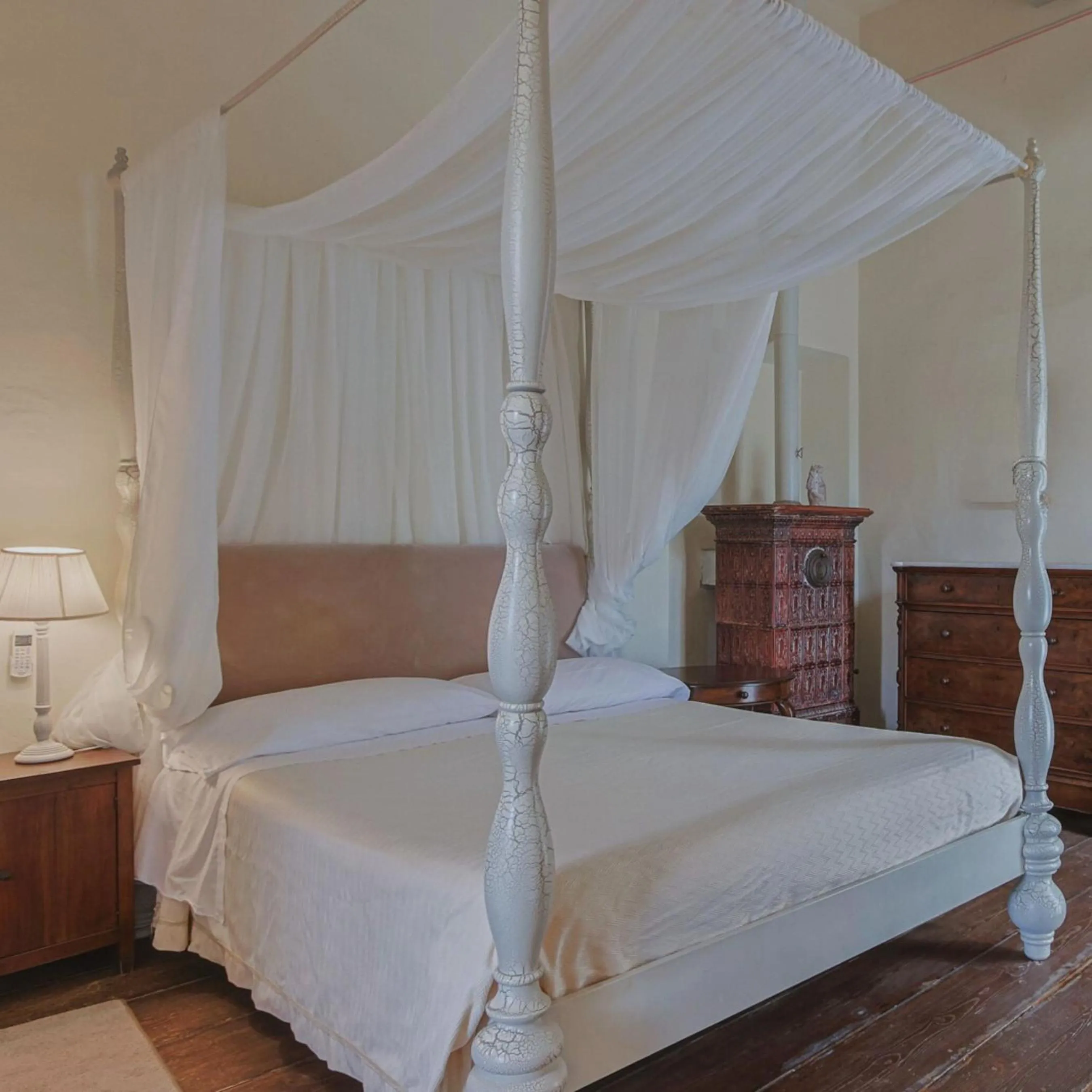 Bed in Hotel Villa Sermolli