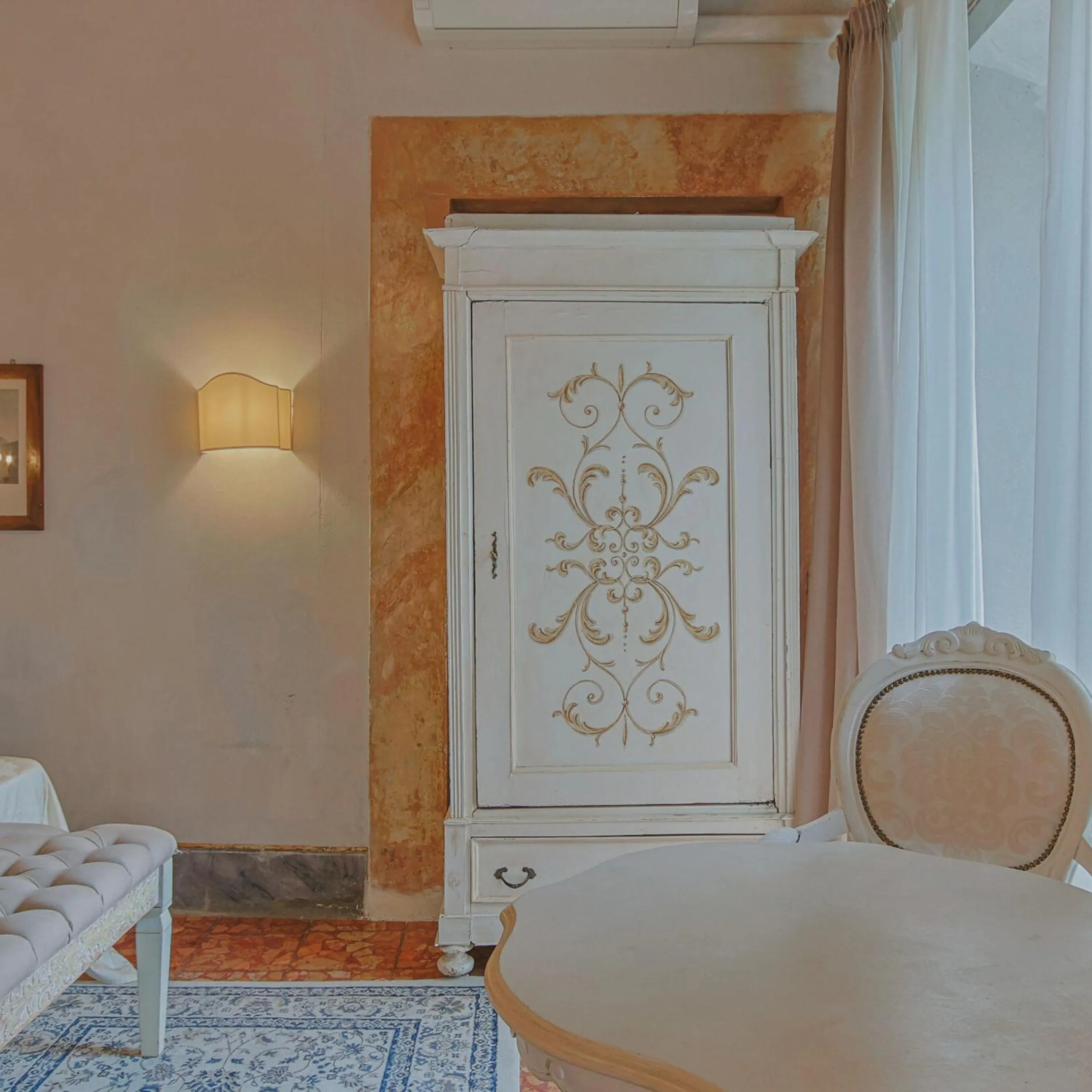 Photo of the whole room in Hotel Villa Sermolli