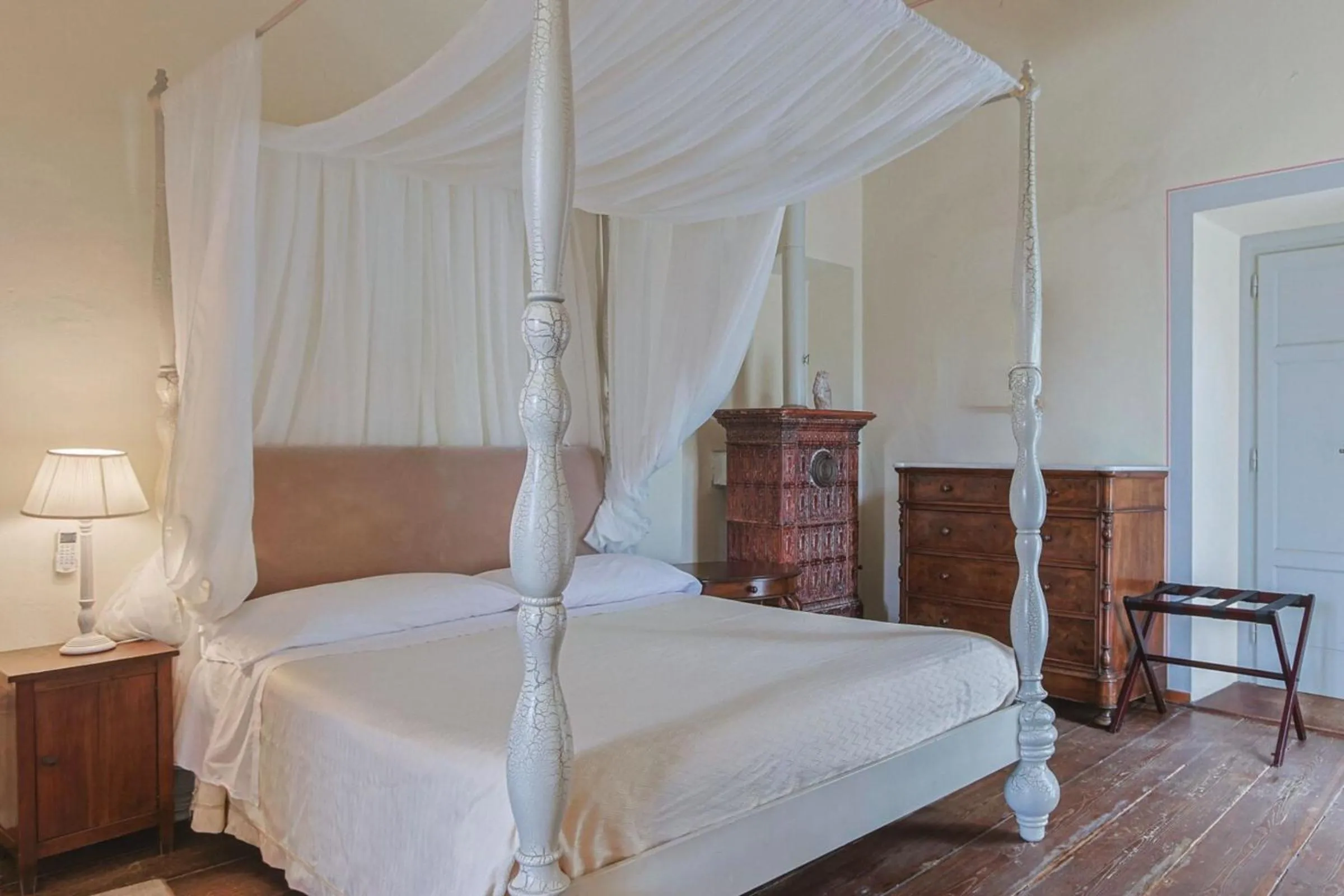 Bedroom, Bed in Hotel Villa Sermolli